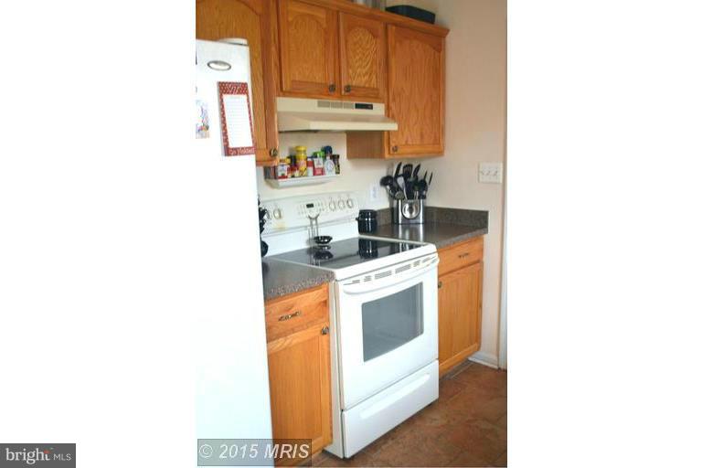 LAKE LAND - Residential