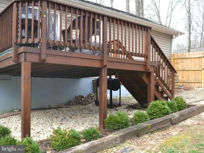 LAKE LAND - Residential