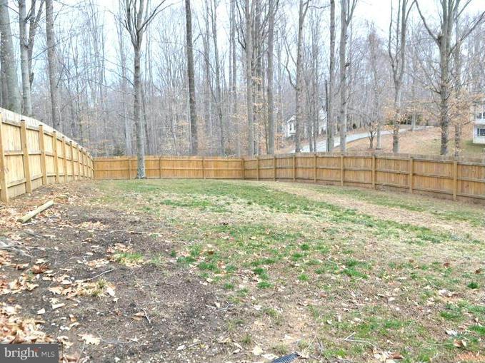 LAKE LAND - Residential