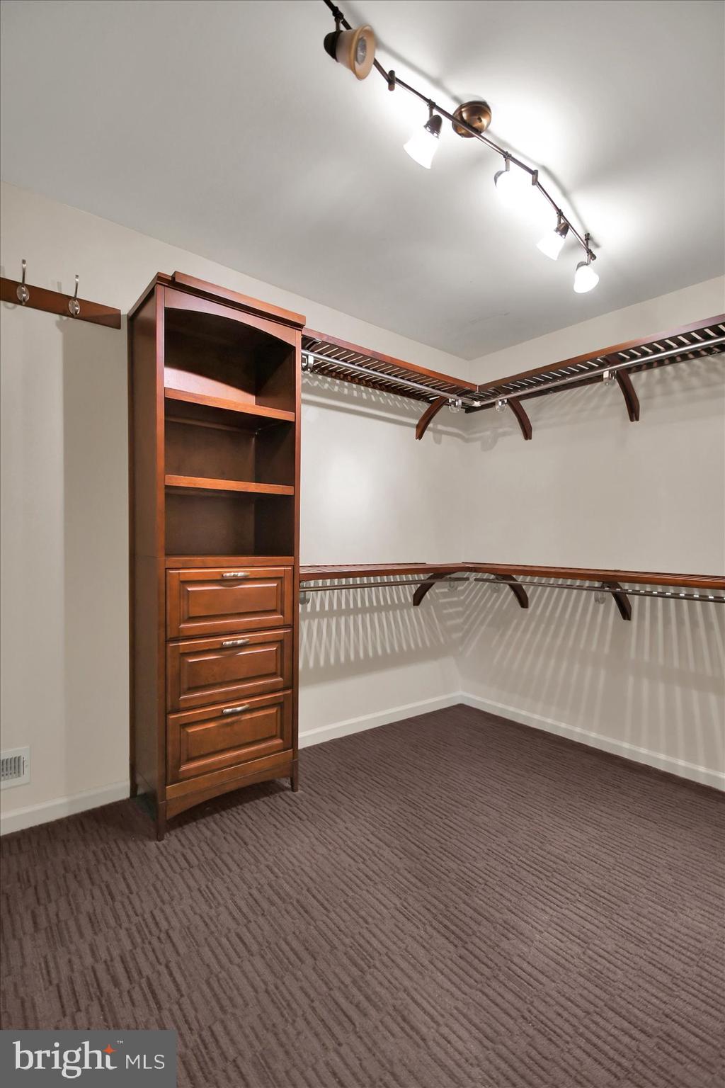 PEBBLE BROOK - Residential