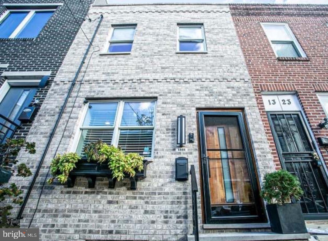 COMING SOON🤩
Gorgeous remodeled home in the Point Breeze neighborhood. This 3 Bedroom 1.5 bath home exudes class as soon as you pull up and see the stately gray tone brick facade with black trim accents and beautiful stained wood front door. Once inside, the Refinished Hardwood Floors and Large Living Room open to the Upgraded Kitchen with Stainless Steel Appliances, Detailed Cabinets, Custom Backsplash and a rare convenient Pot Filler Faucet. The First Floor is completed with a convenient Powder Room, Crown Molding and a Huge Laundry/Mud Room leading to your clean private outside fenced in Back Patio. Upstairs is more of the same, with 3 large bedrooms, Custom Closets, Wood Ceiling Accents, big newly remodeled full Hallway Bathroom with Custom Shower, Free Standing Vanity and Touch Light Mirror. Newer Heat and Hot Water, and custom Lighting and Ceiling Fans throughout.
Just Pack Your Bags and Move On In! Easy To Show!
