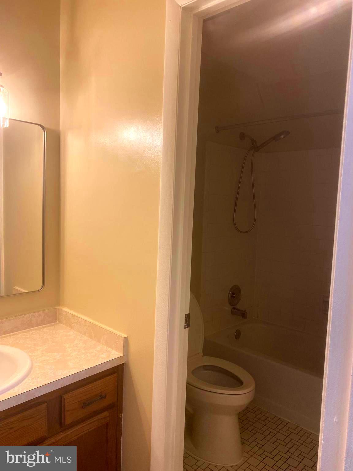 DALE CITY ADDITION - Residential Lease