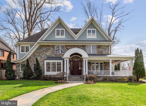 Photo of 8220 CUSTER RD, BETHESDA, MD 20817 (MLS # MDMC2084104)
