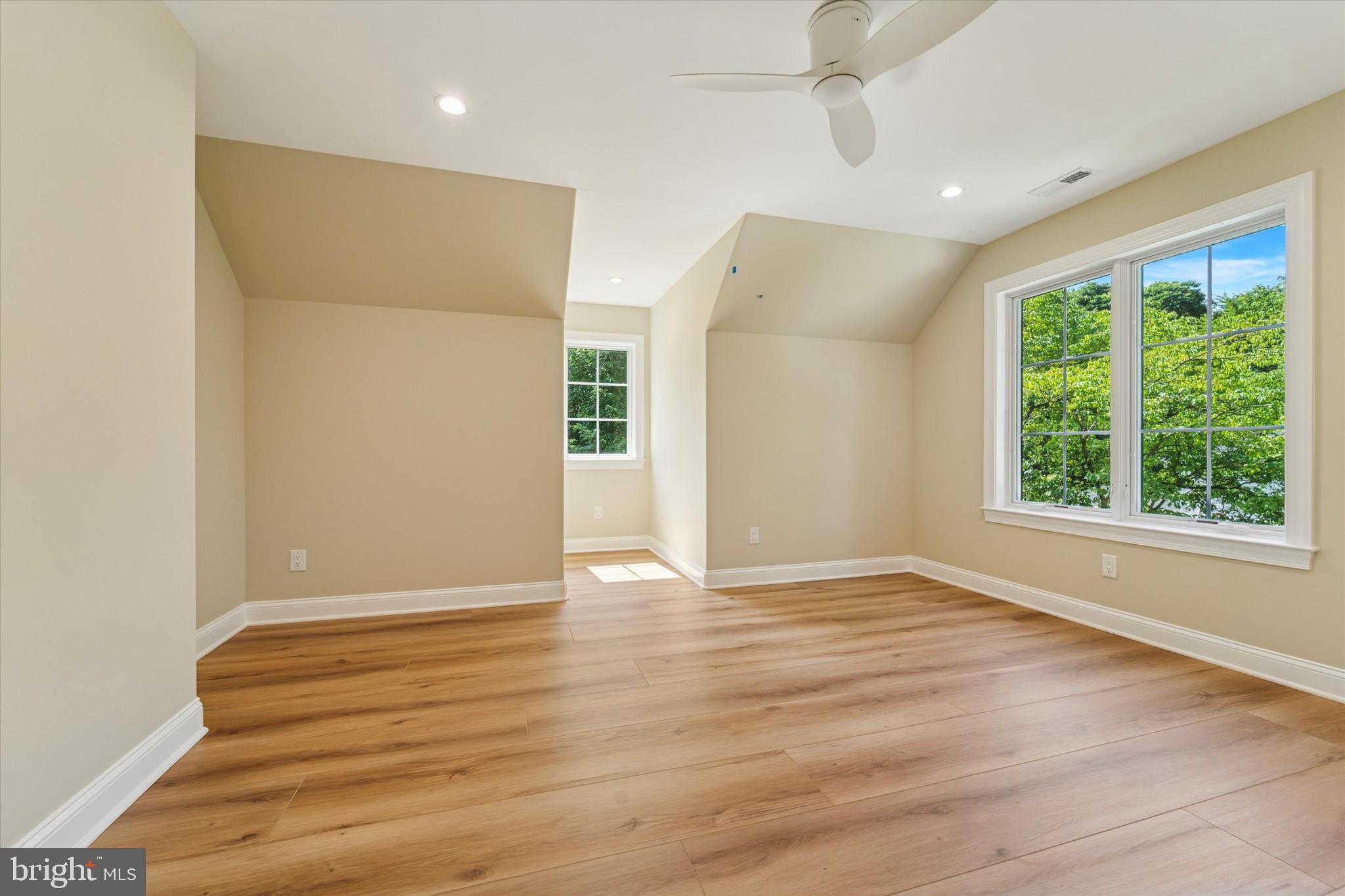 THE WOODS AT ROSE TREE - Residential