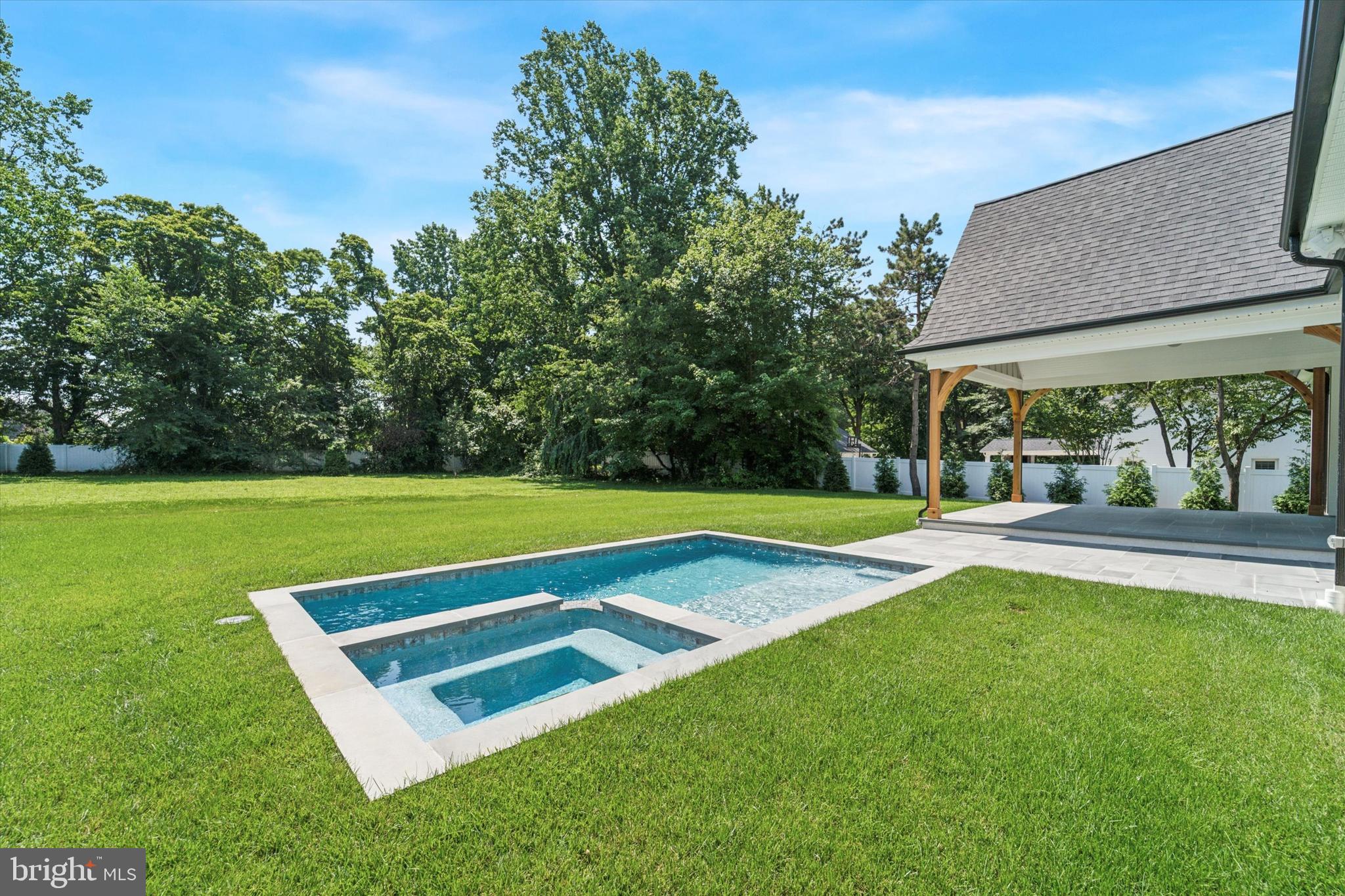 THE WOODS AT ROSE TREE - Residential