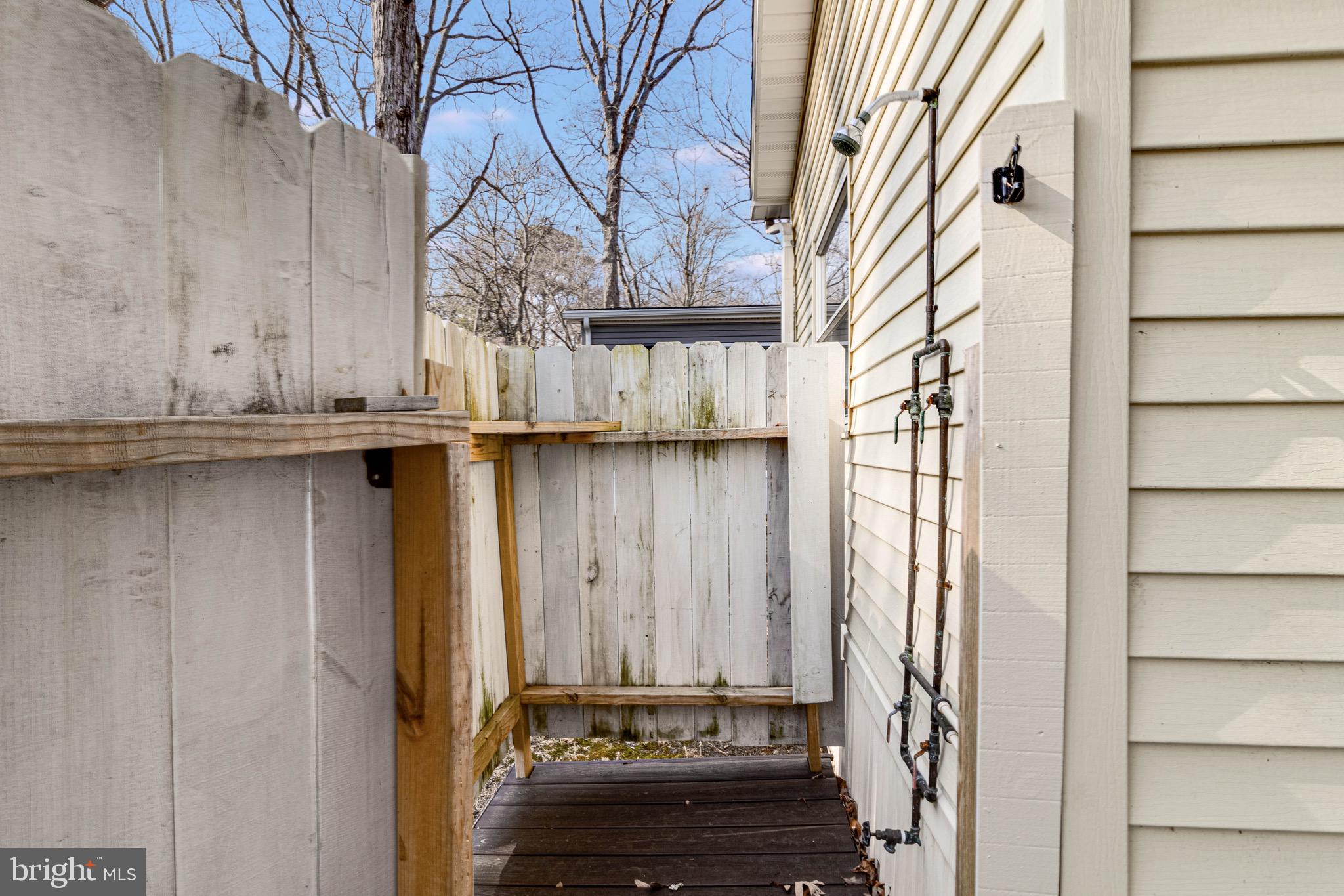 SHADY PARK - Residential