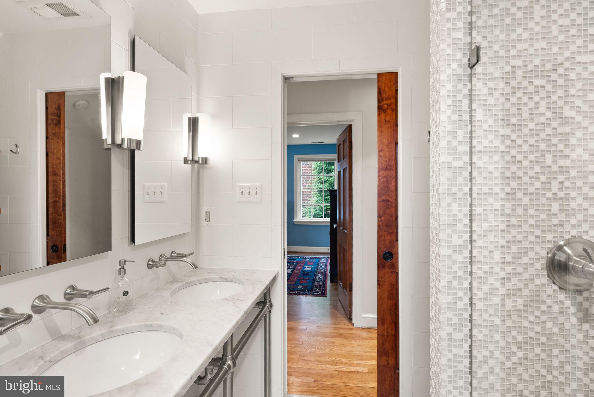 WAVERLY HILLS - Residential