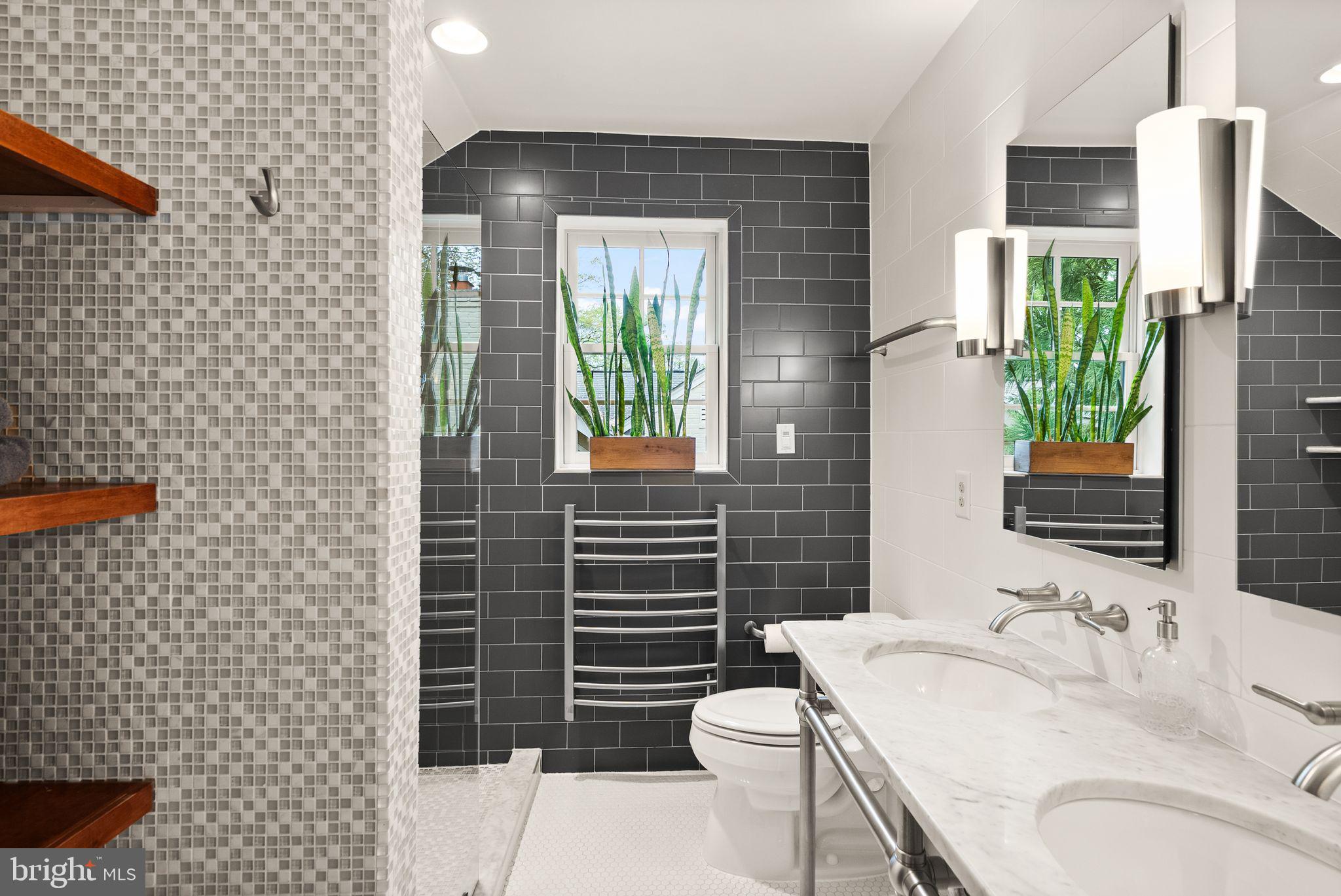 WAVERLY HILLS - Residential