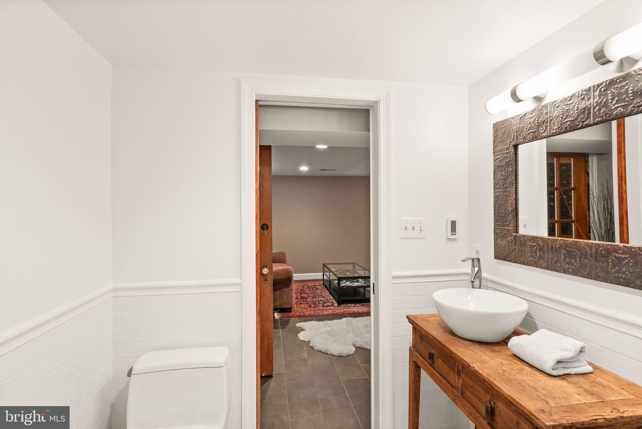 WAVERLY HILLS - Residential