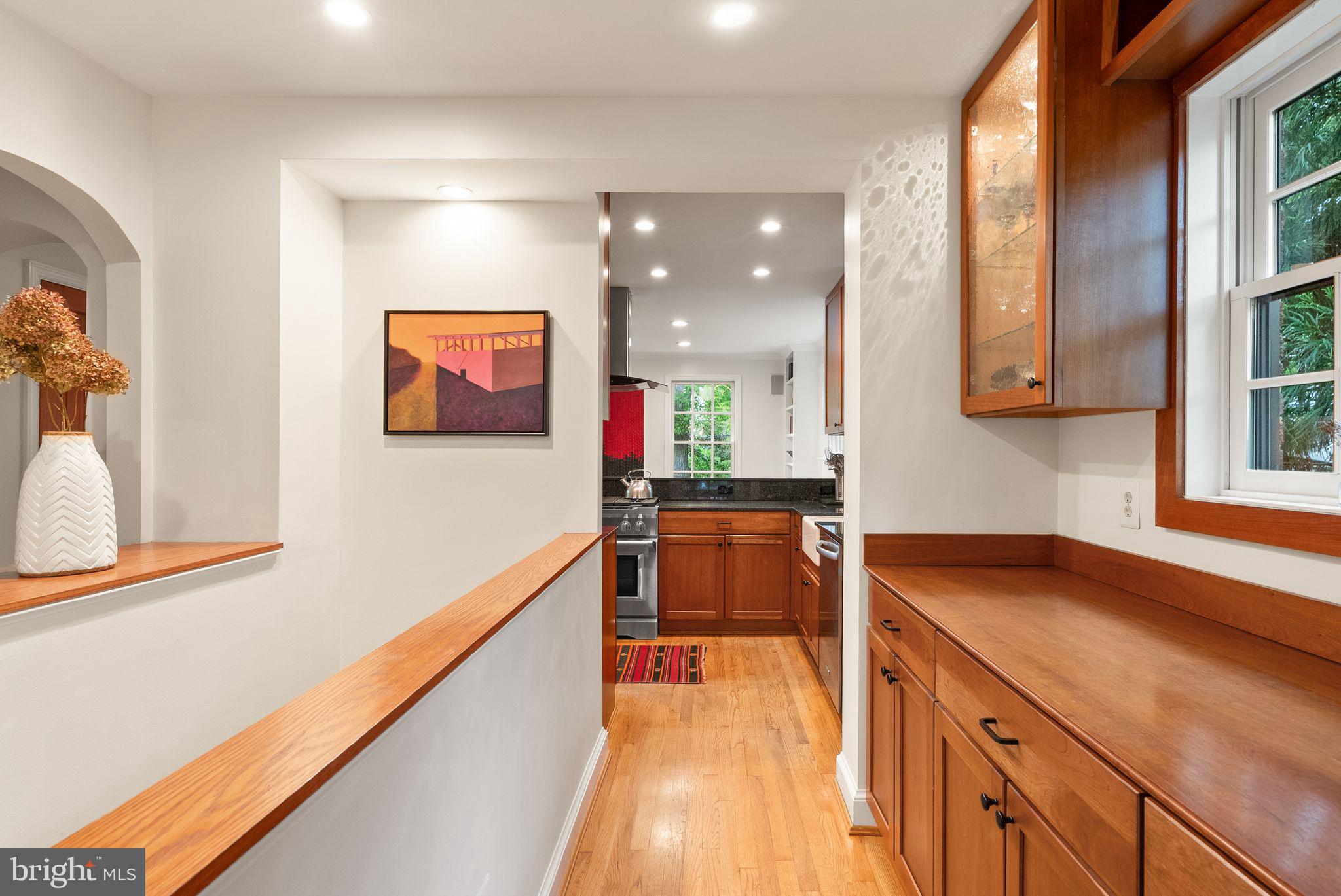 WAVERLY HILLS - Residential