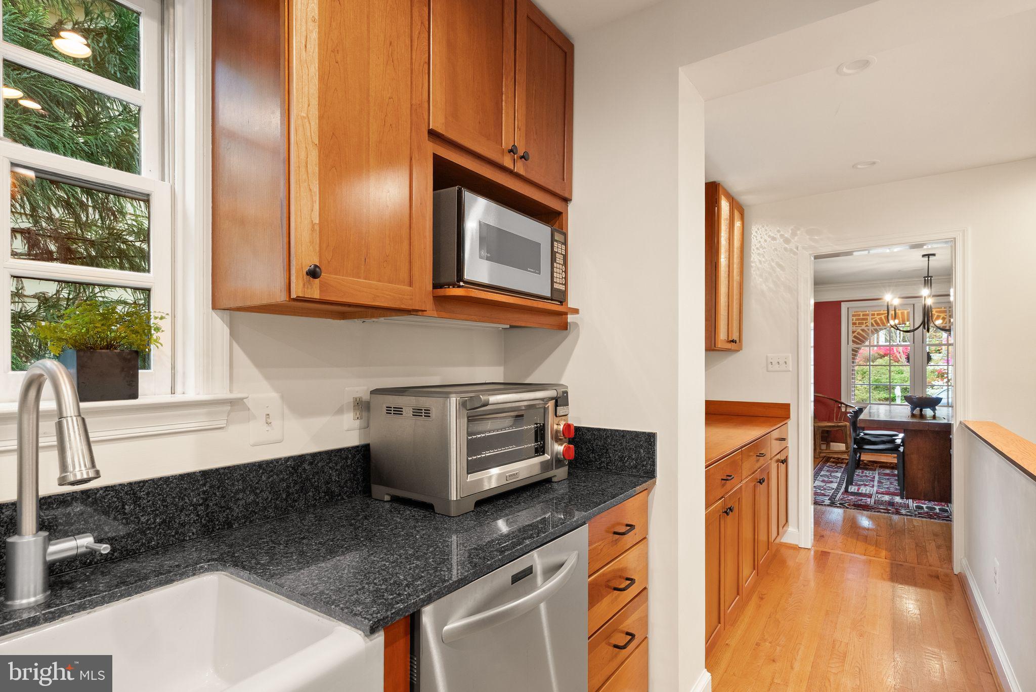 WAVERLY HILLS - Residential