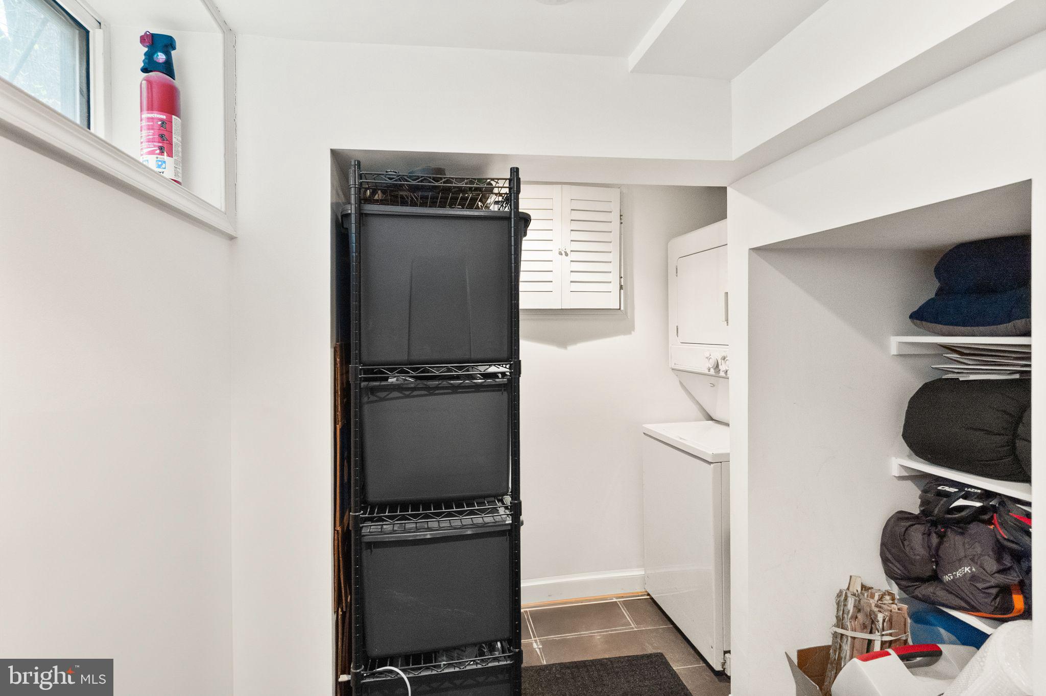 WAVERLY HILLS - Residential