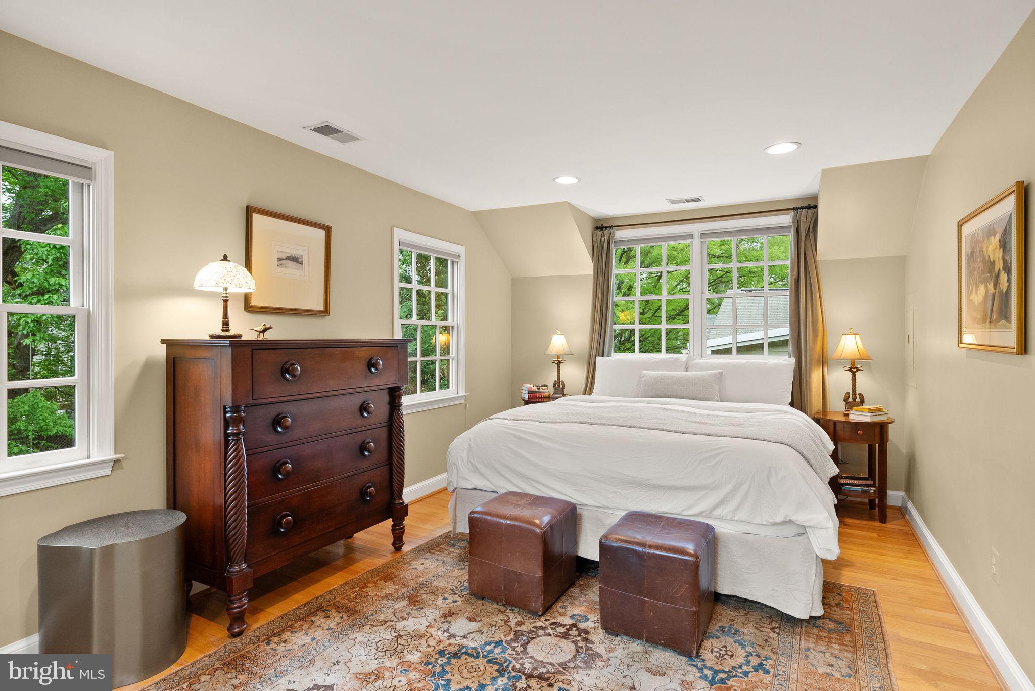 WAVERLY HILLS - Residential