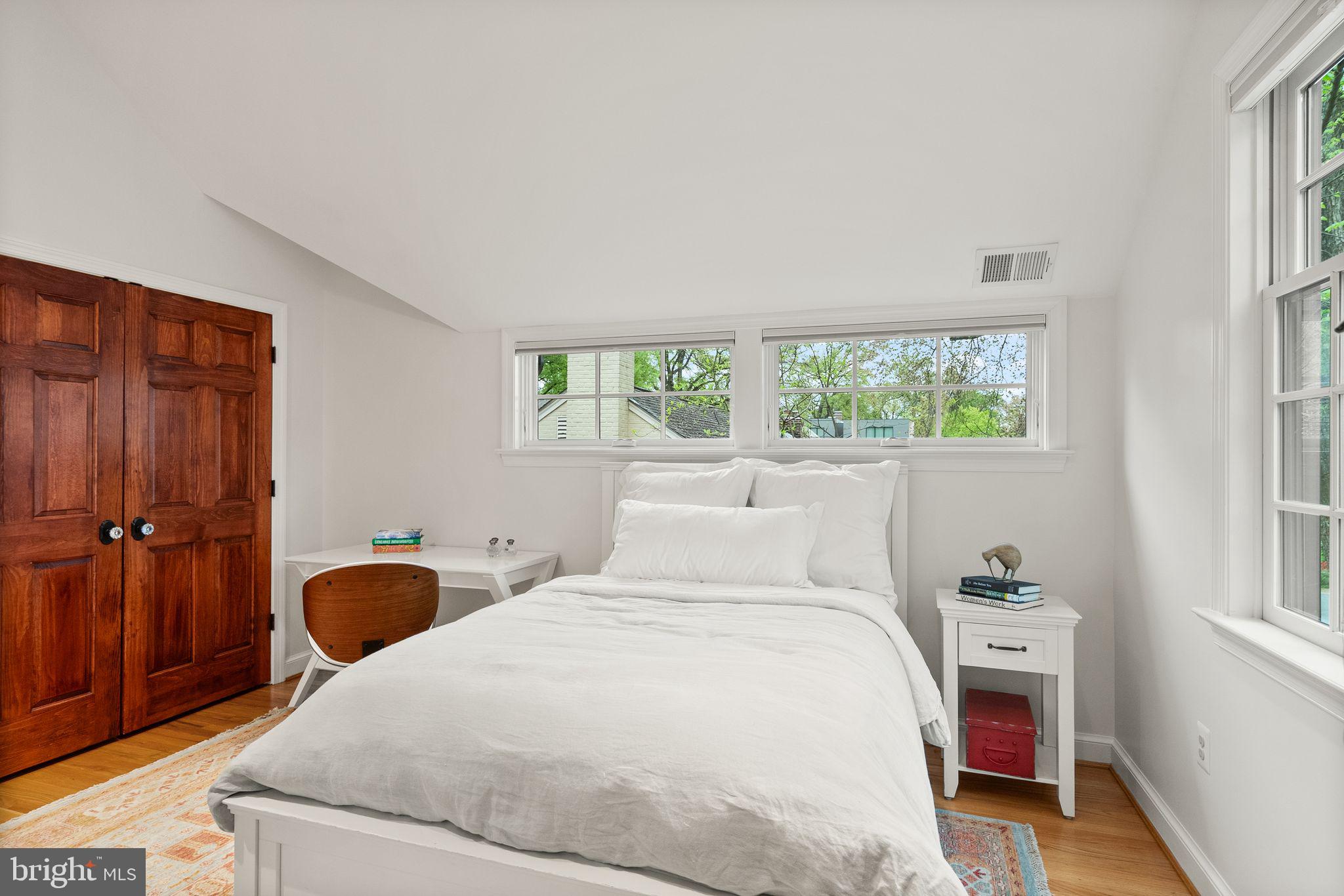 WAVERLY HILLS - Residential