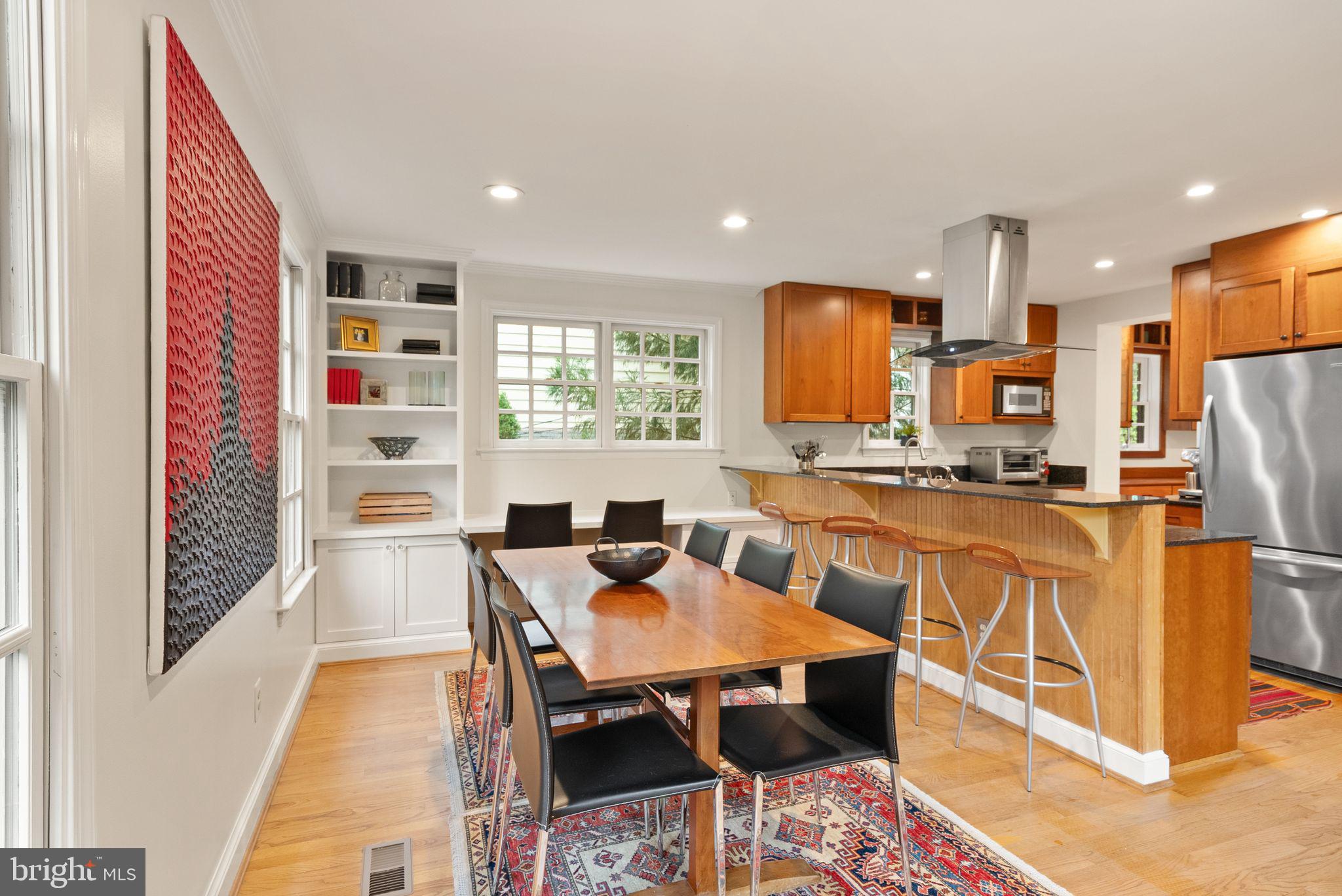 WAVERLY HILLS - Residential