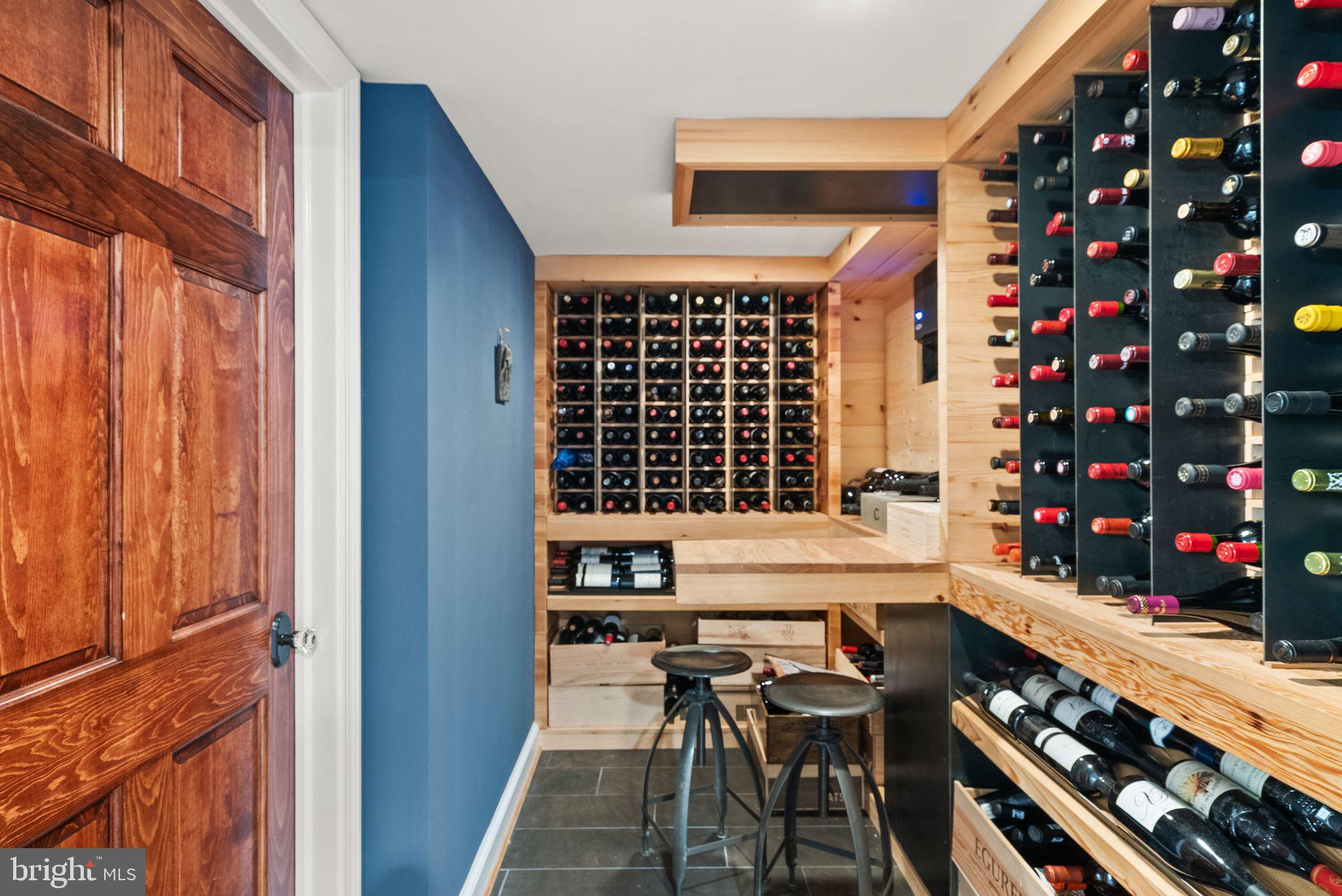 WAVERLY HILLS - Residential