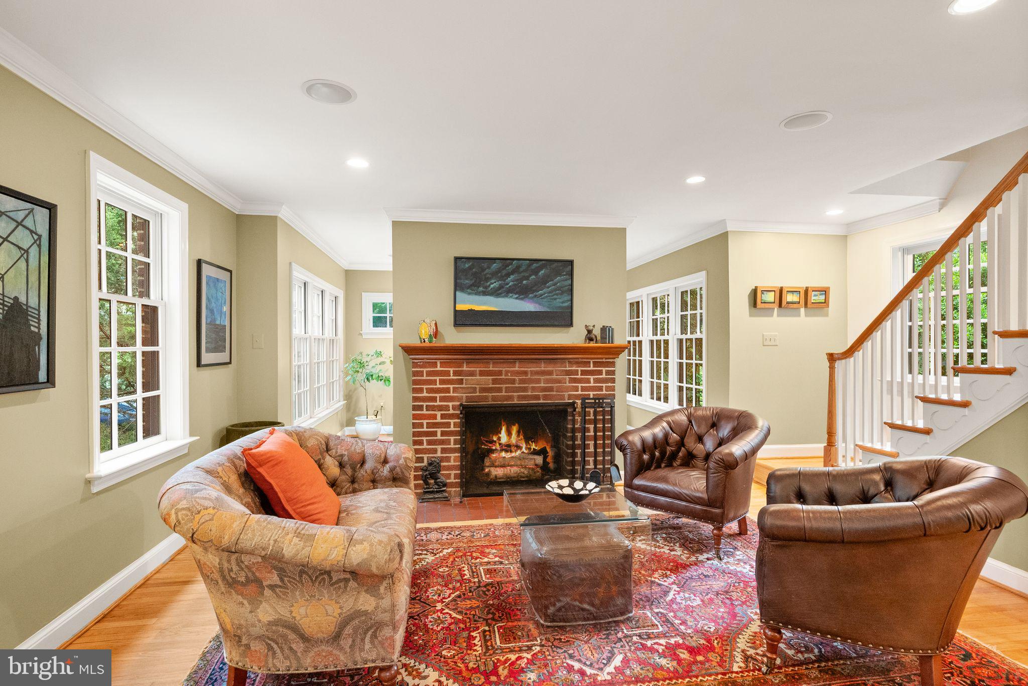 WAVERLY HILLS - Residential