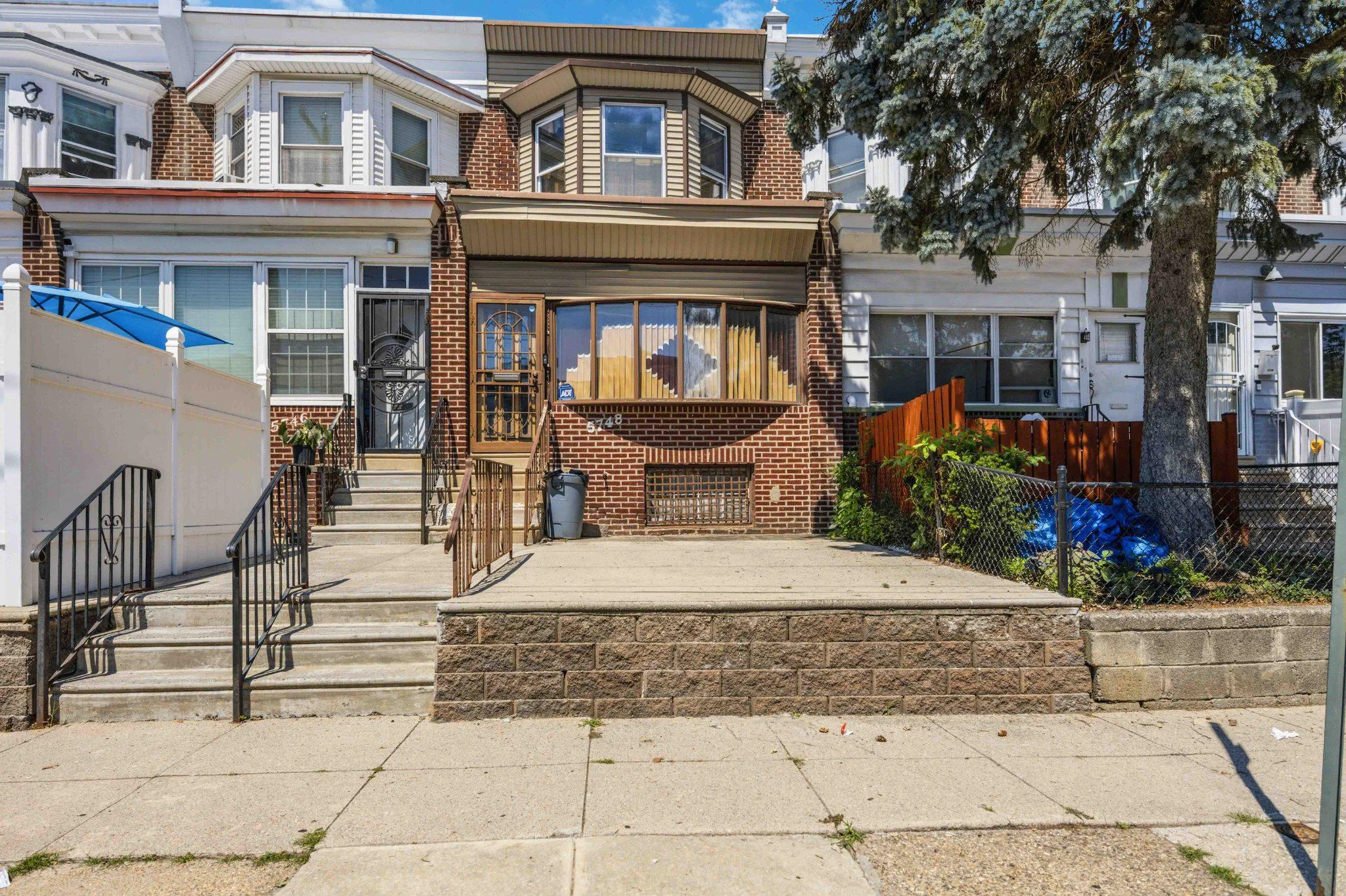 5748 N 6th Street