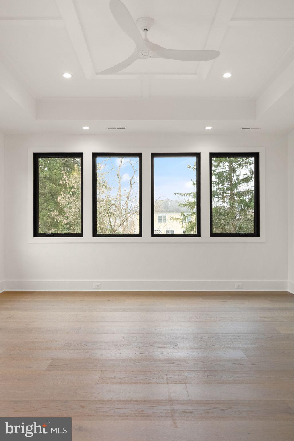 WEST VIENNA WOODS - Residential