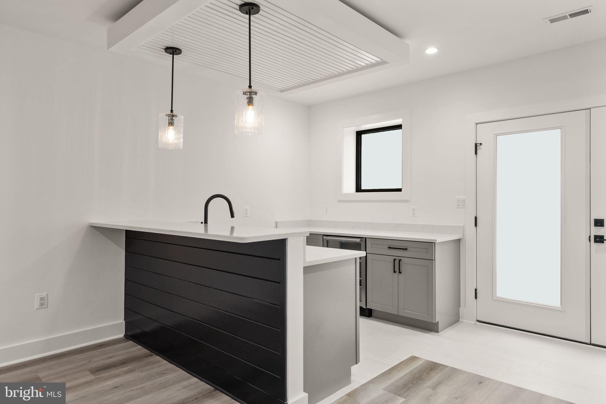 WEST VIENNA WOODS - Residential