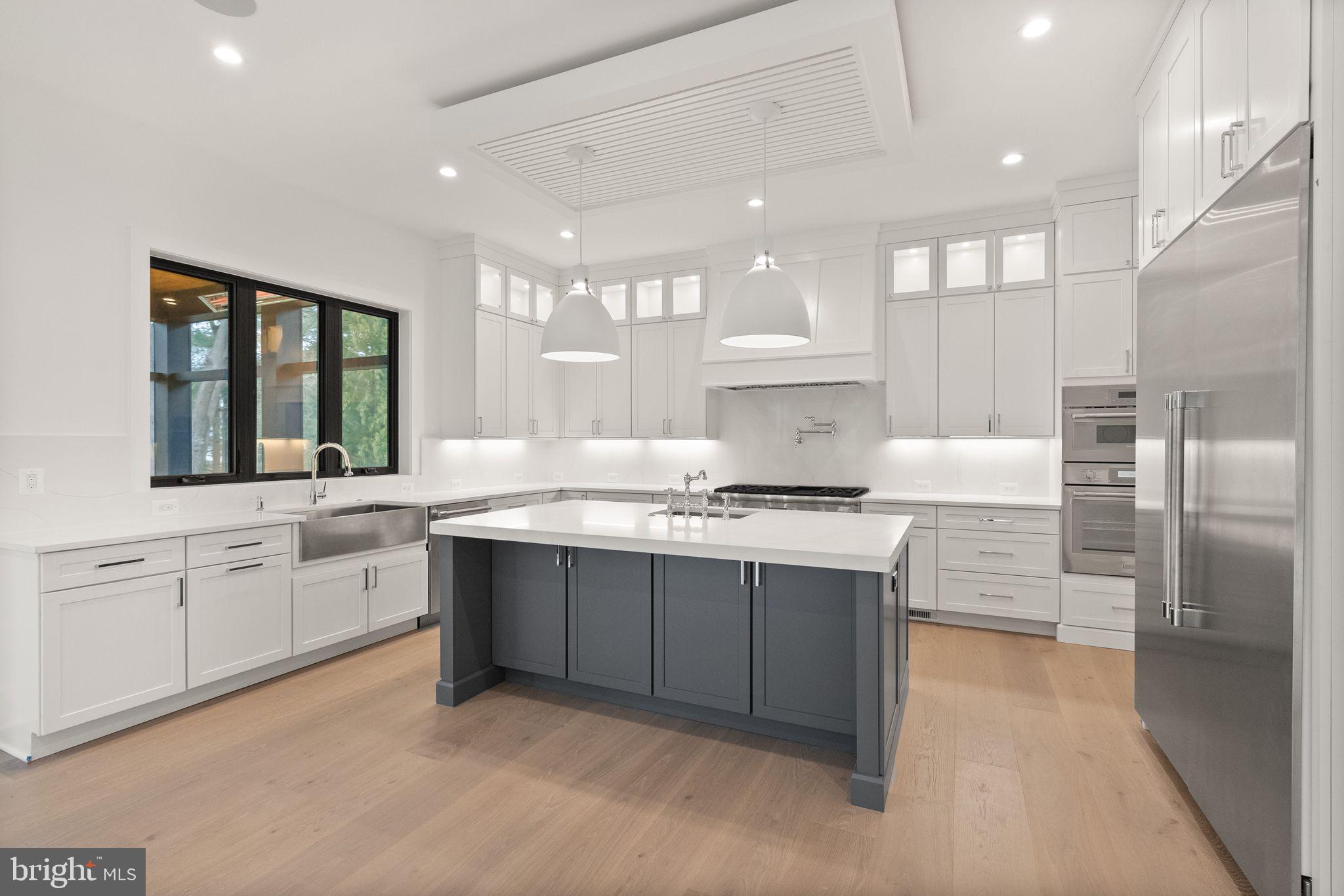 WEST VIENNA WOODS - Residential