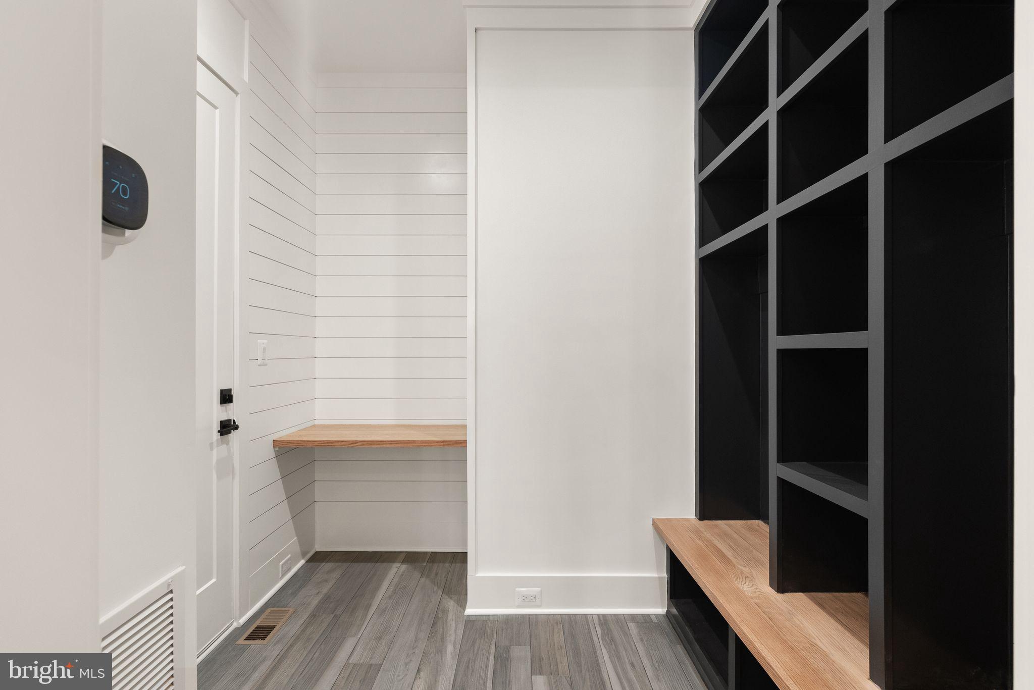 WEST VIENNA WOODS - Residential