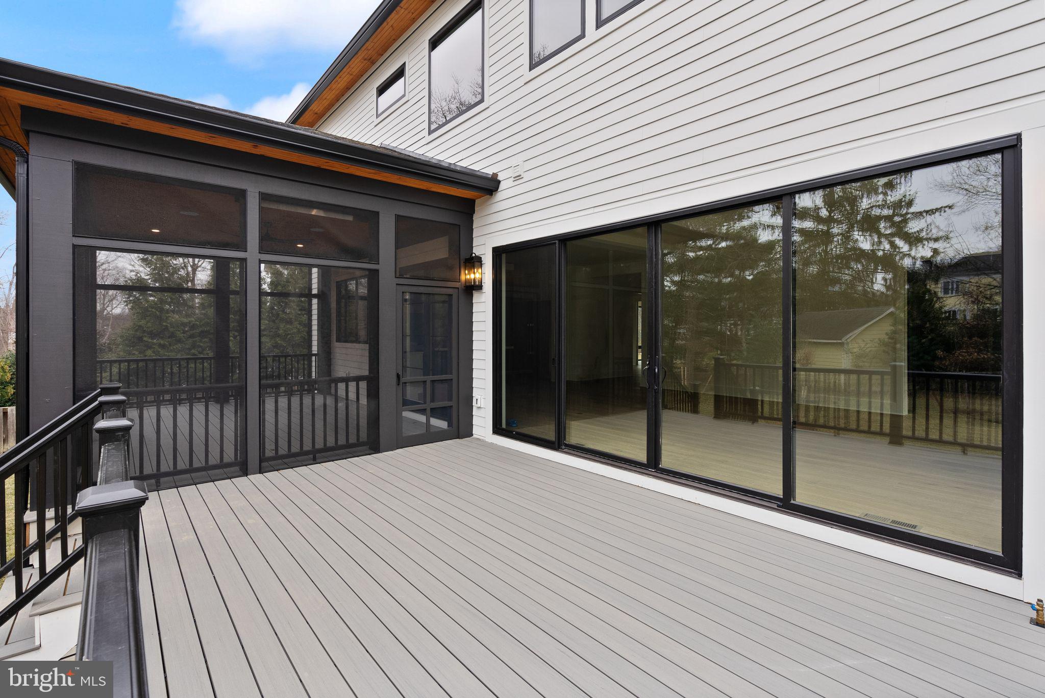 WEST VIENNA WOODS - Residential