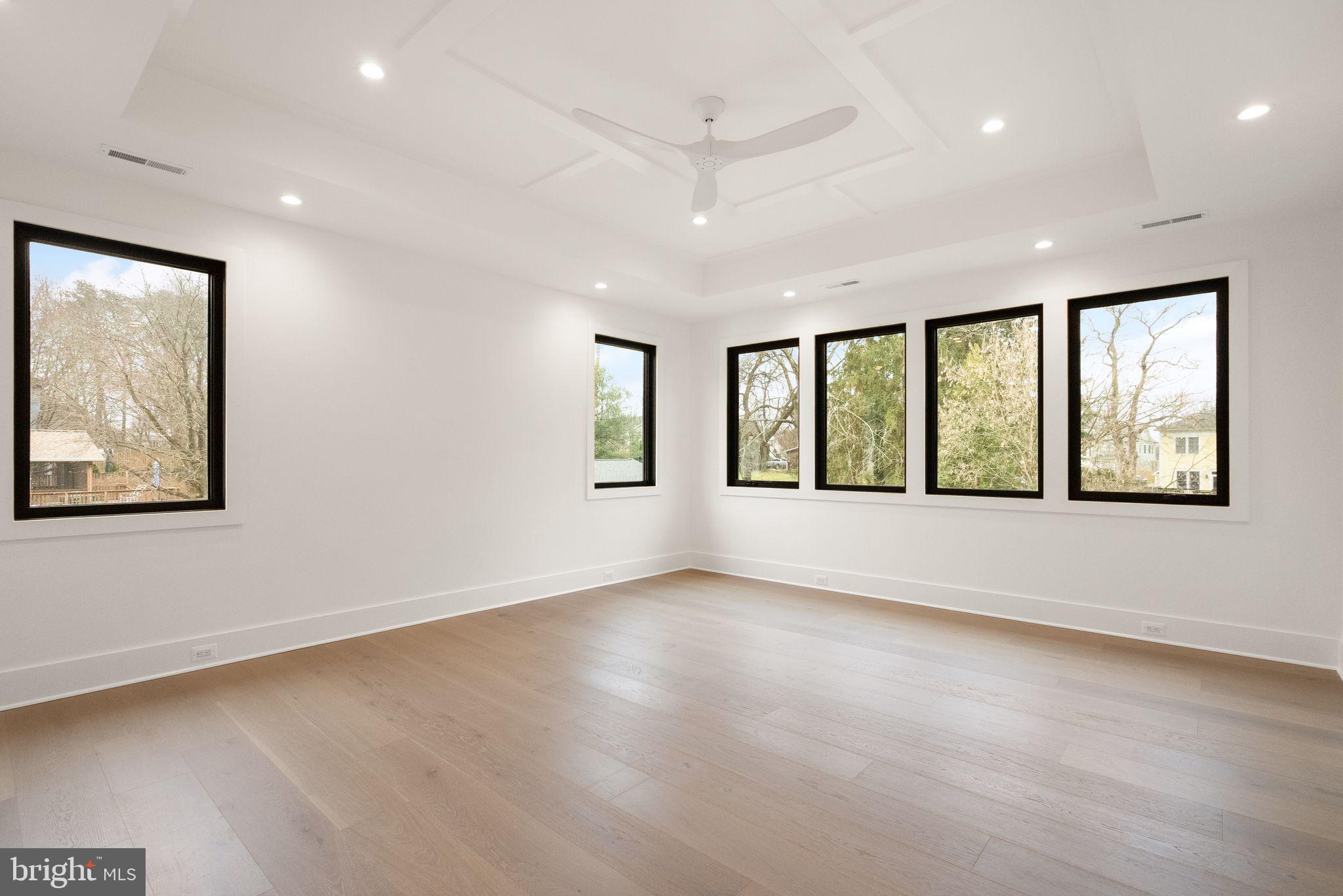 WEST VIENNA WOODS - Residential