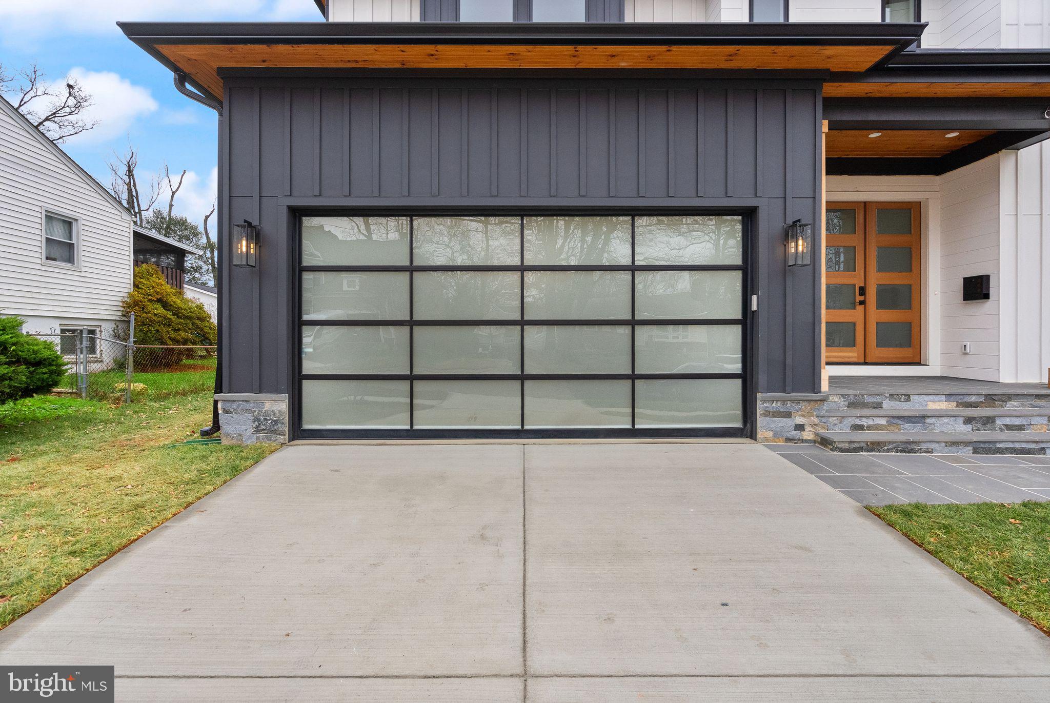 WEST VIENNA WOODS - Residential