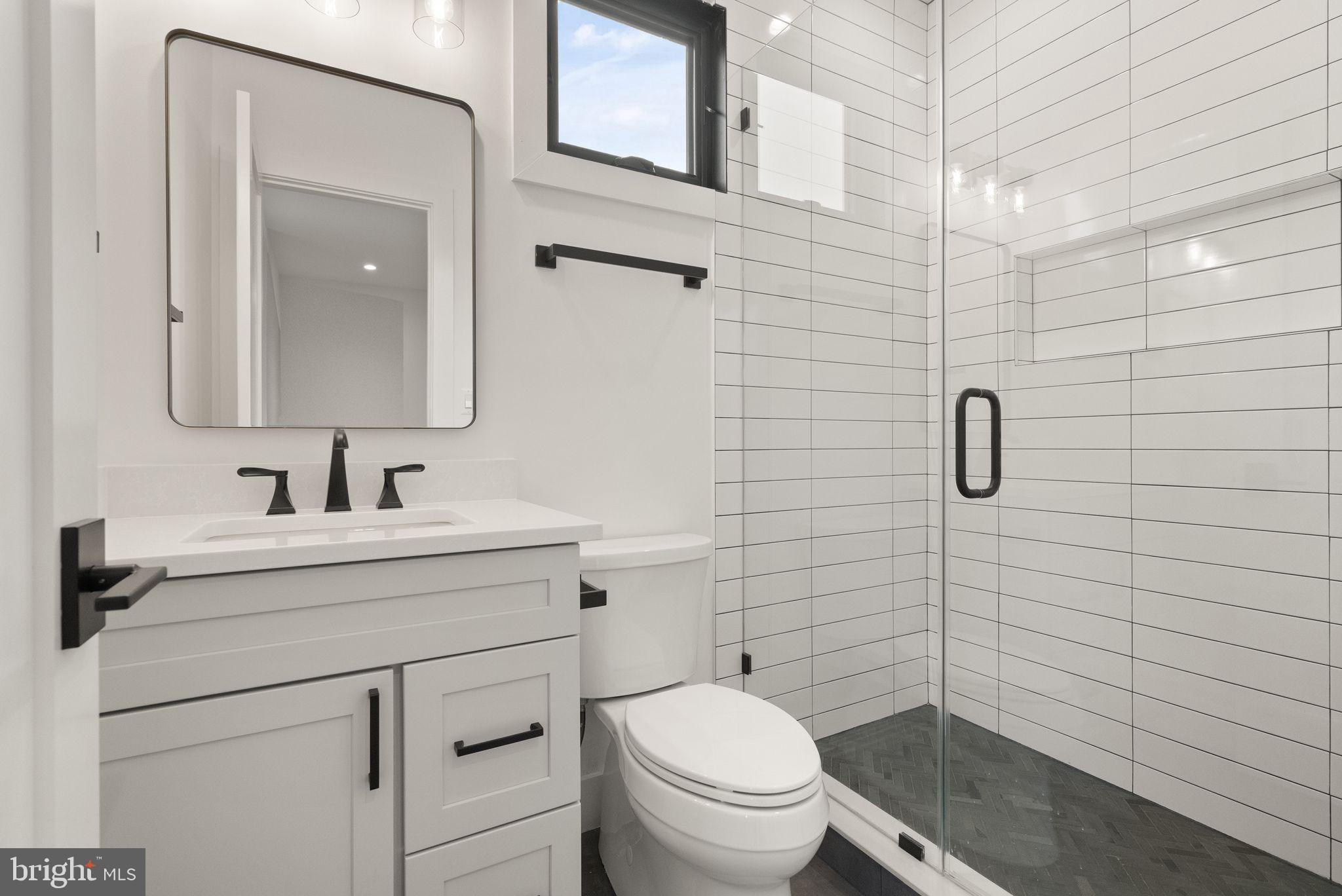 WEST VIENNA WOODS - Residential