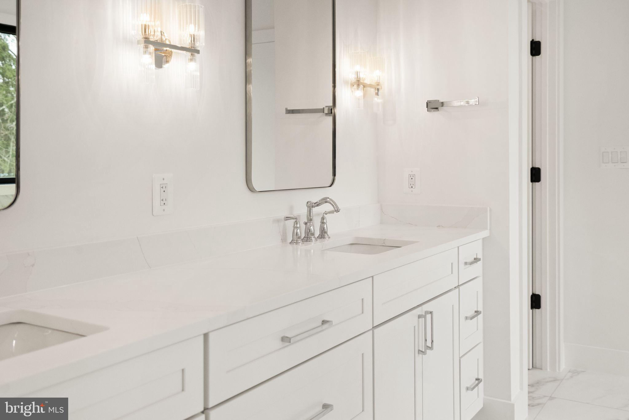 WEST VIENNA WOODS - Residential