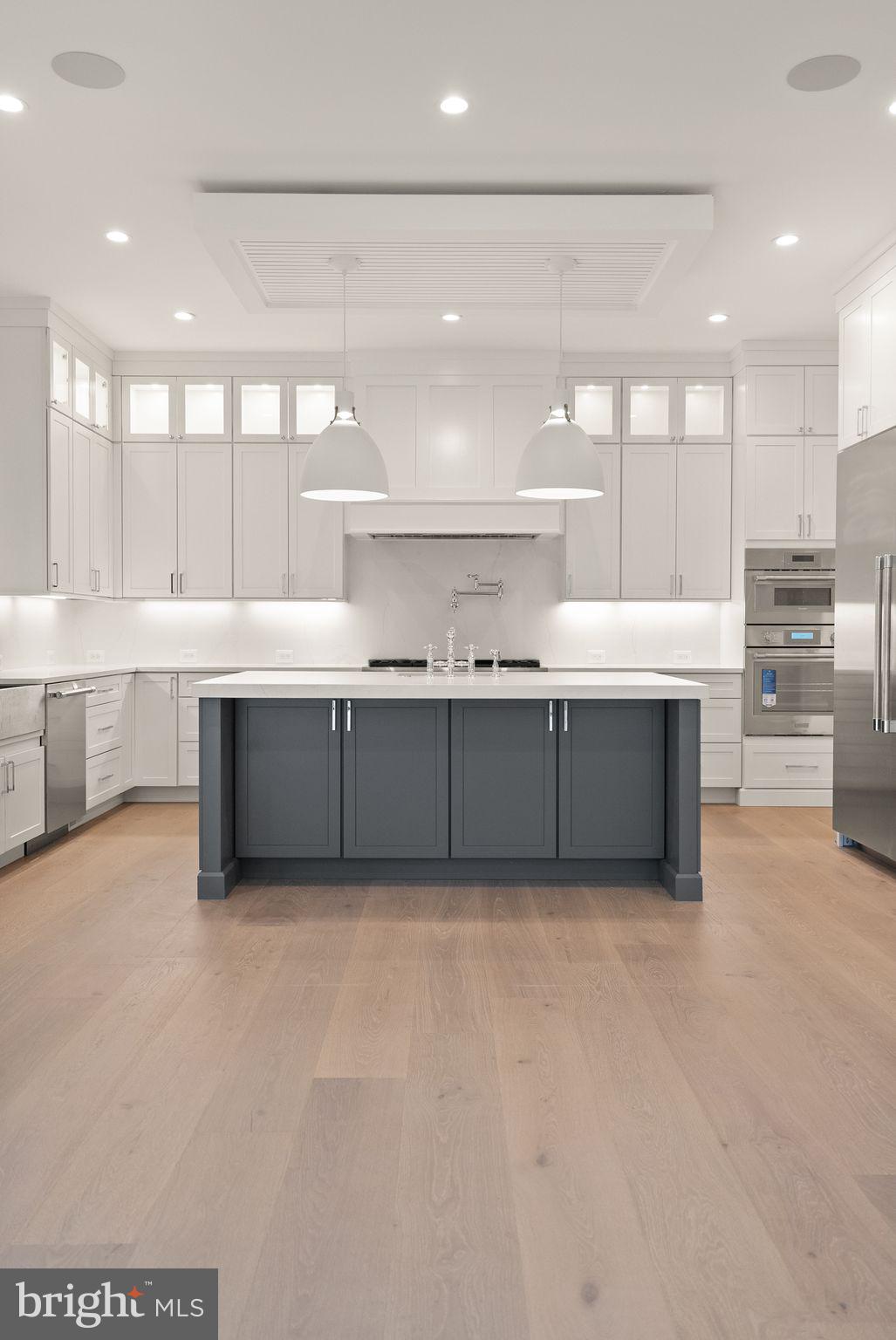 WEST VIENNA WOODS - Residential