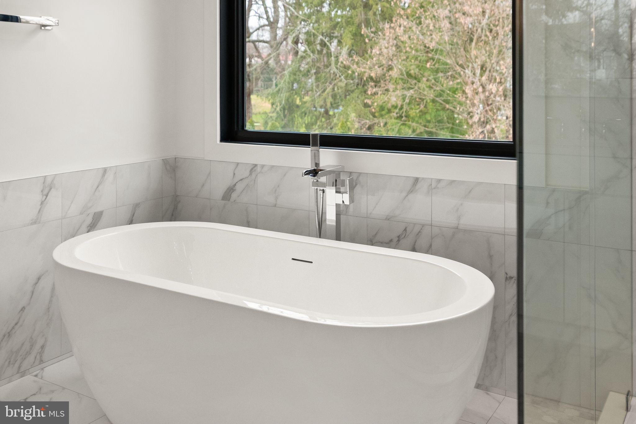 WEST VIENNA WOODS - Residential