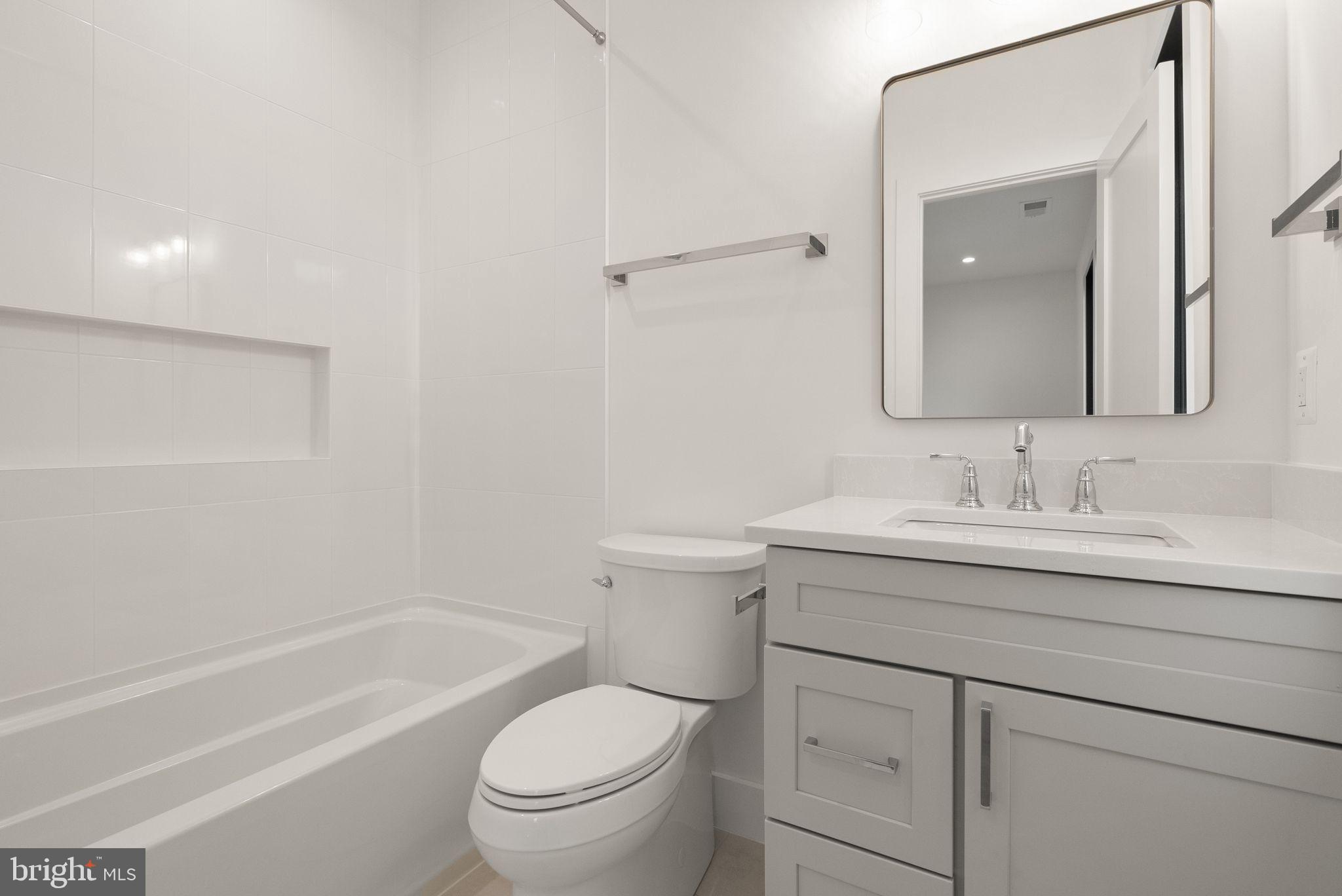 WEST VIENNA WOODS - Residential