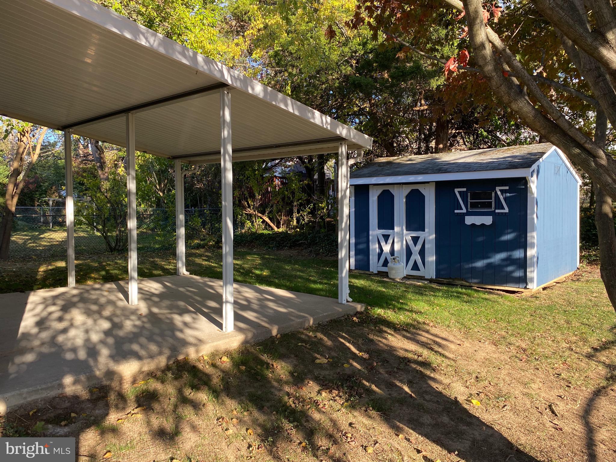 ROSLYN - Residential