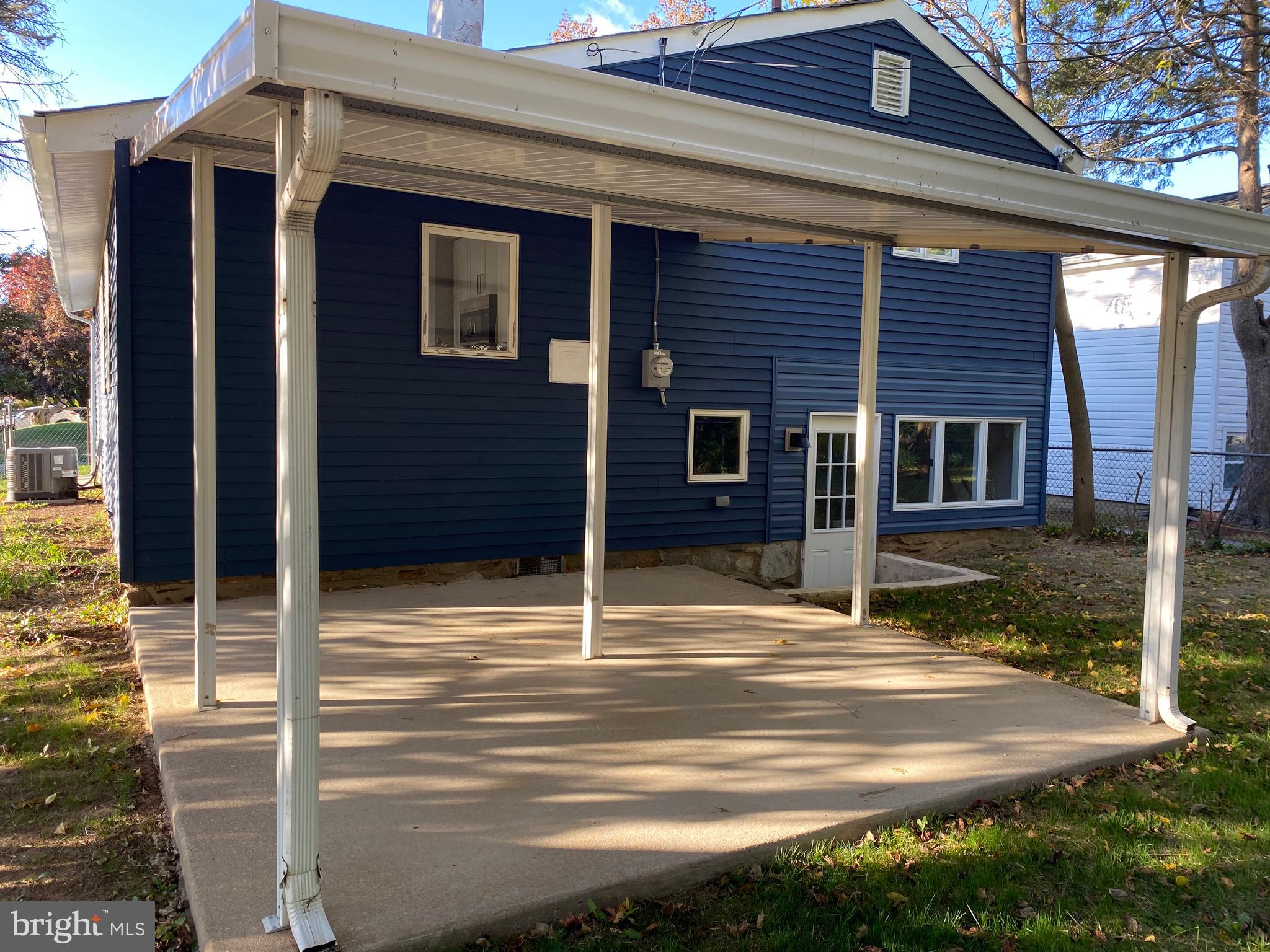 ROSLYN - Residential