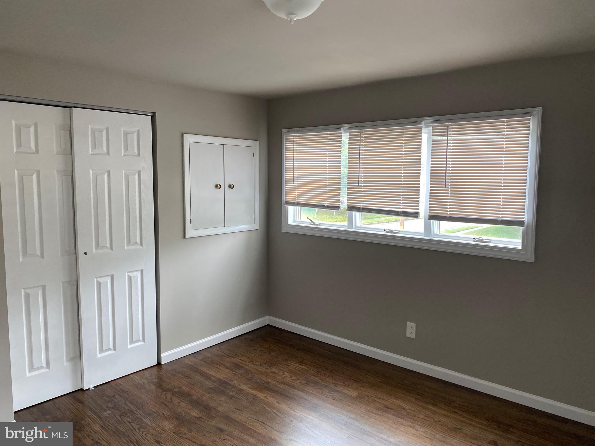 ROSLYN - Residential