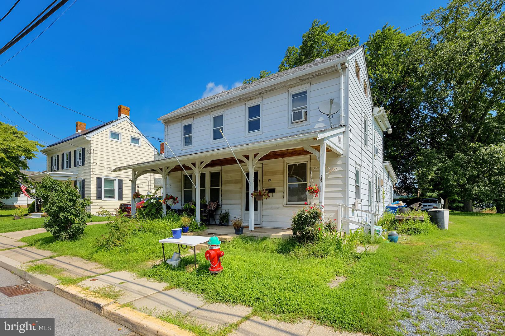 127 E CAMDEN WYOMING AVENUE