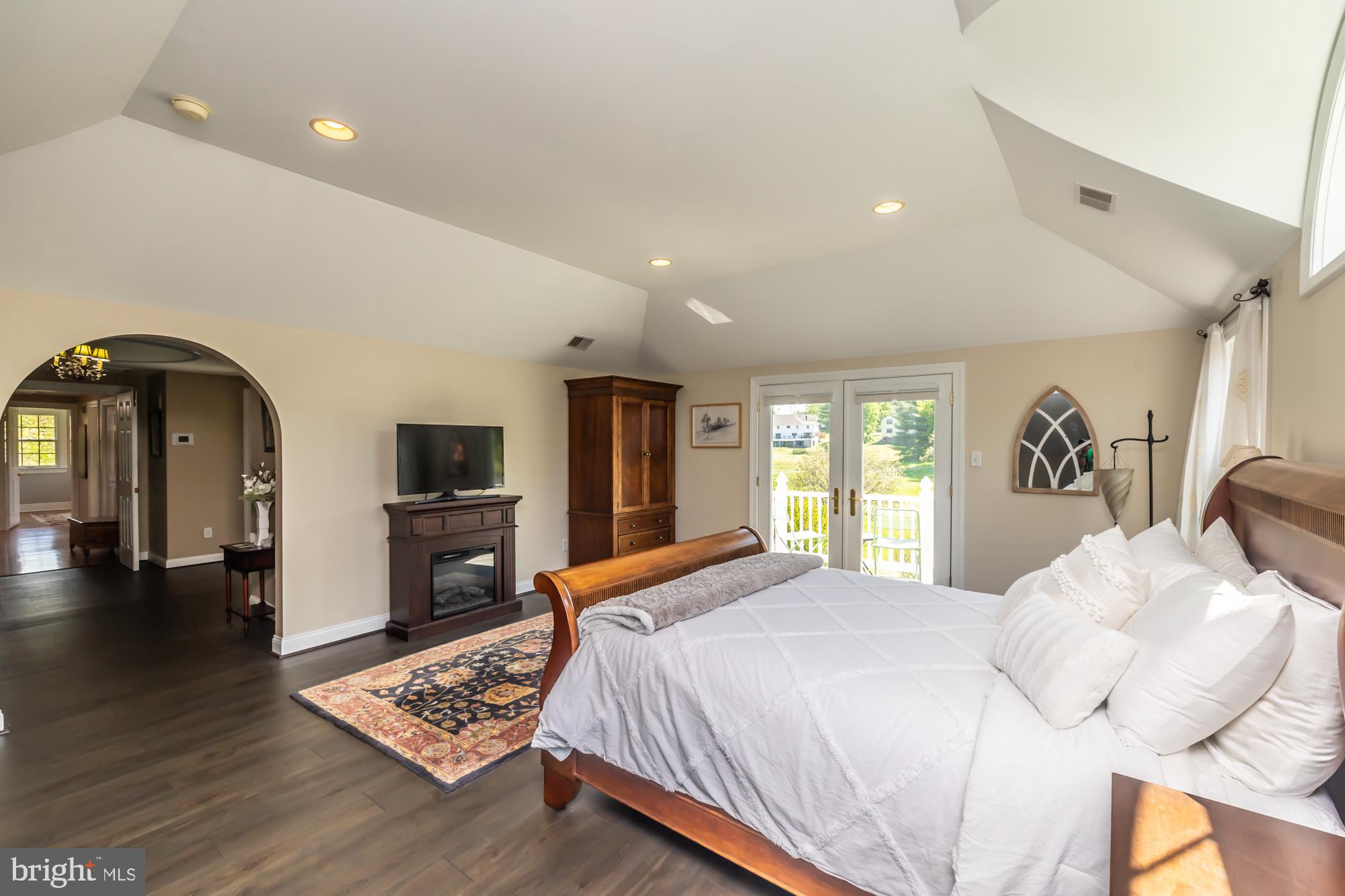 RADLEY RUN - Residential