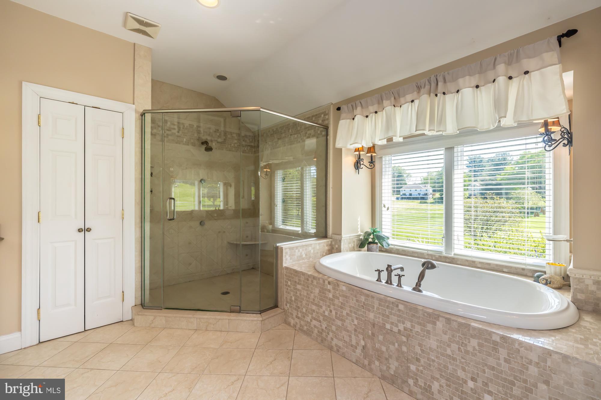 RADLEY RUN - Residential