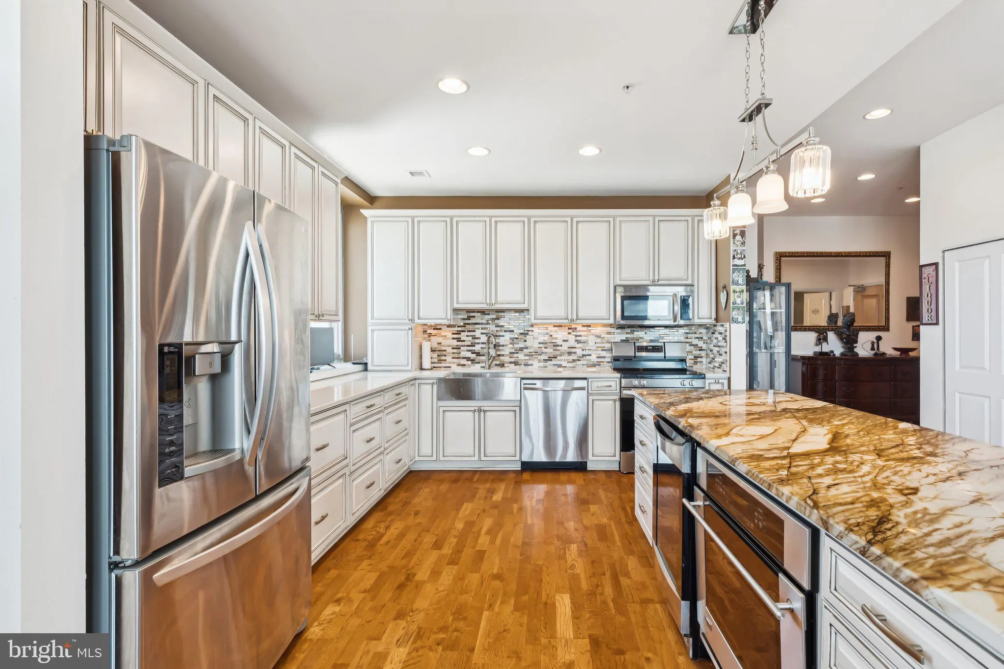 Philadelphia, Pennsylvania 19123, United States, 3 Bedrooms Bedrooms, ,4 BathroomsBathrooms,Residential,Active,204894