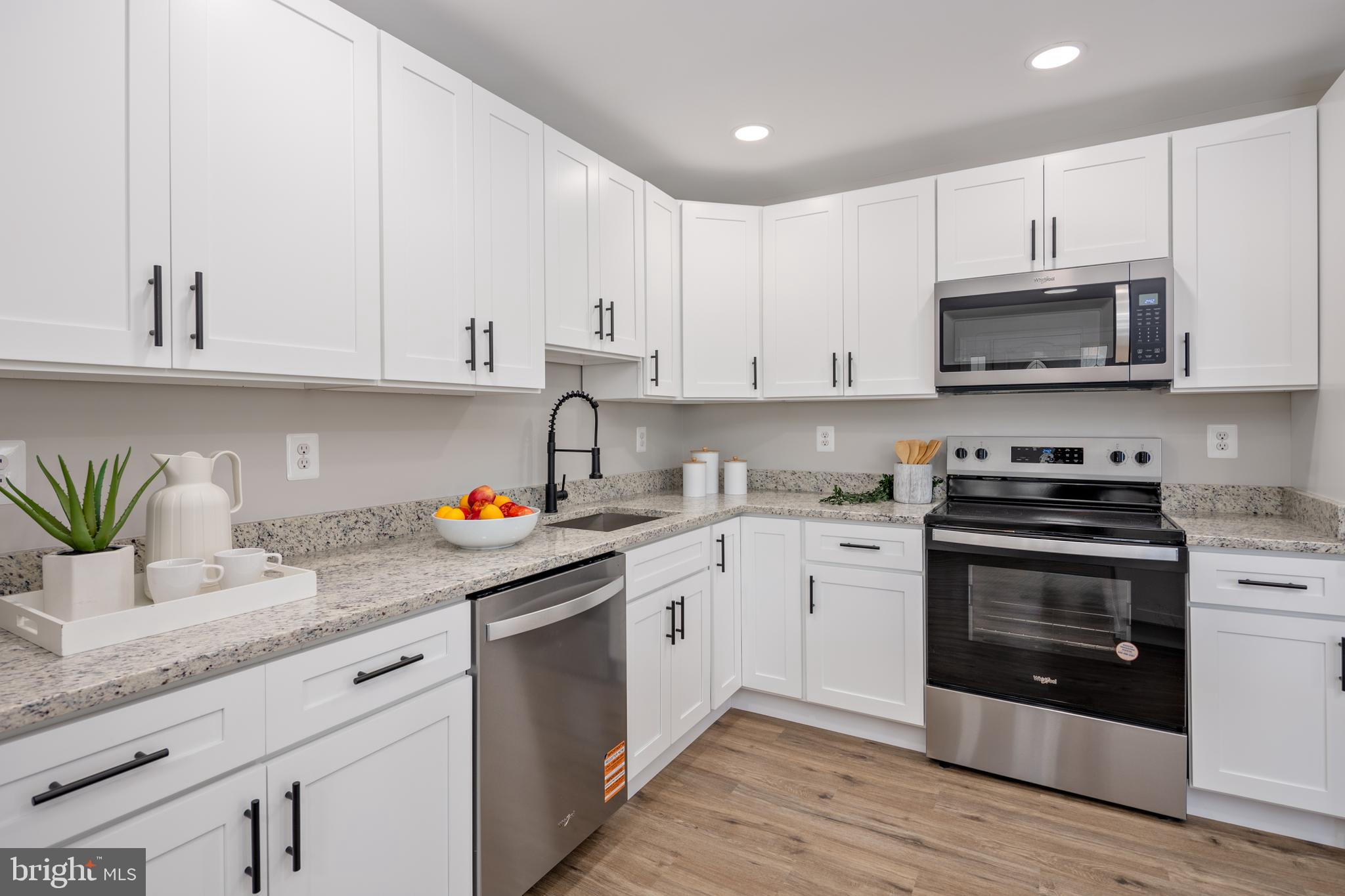 WOODLAWN HEIGHTS - Residential