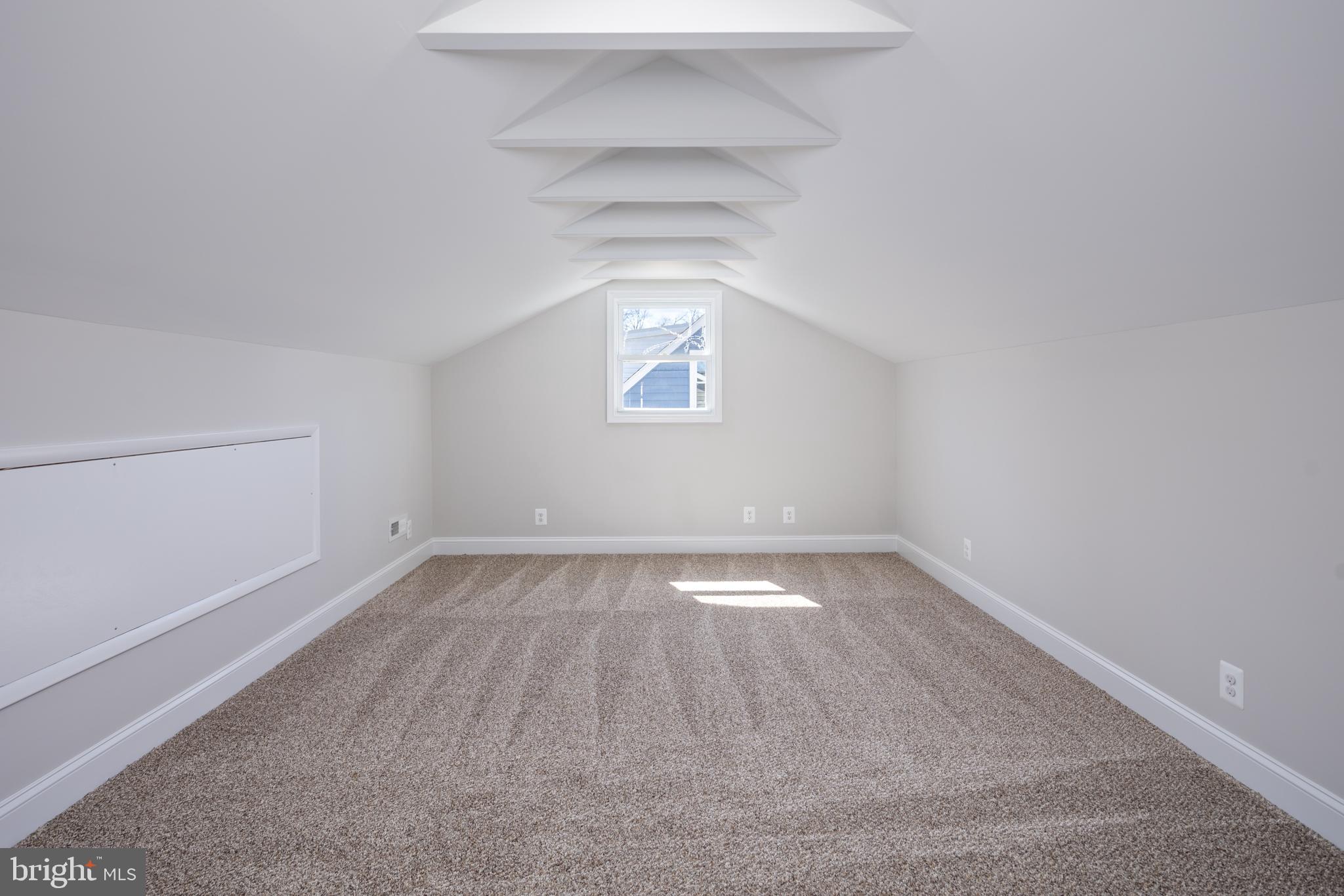 WOODLAWN HEIGHTS - Residential
