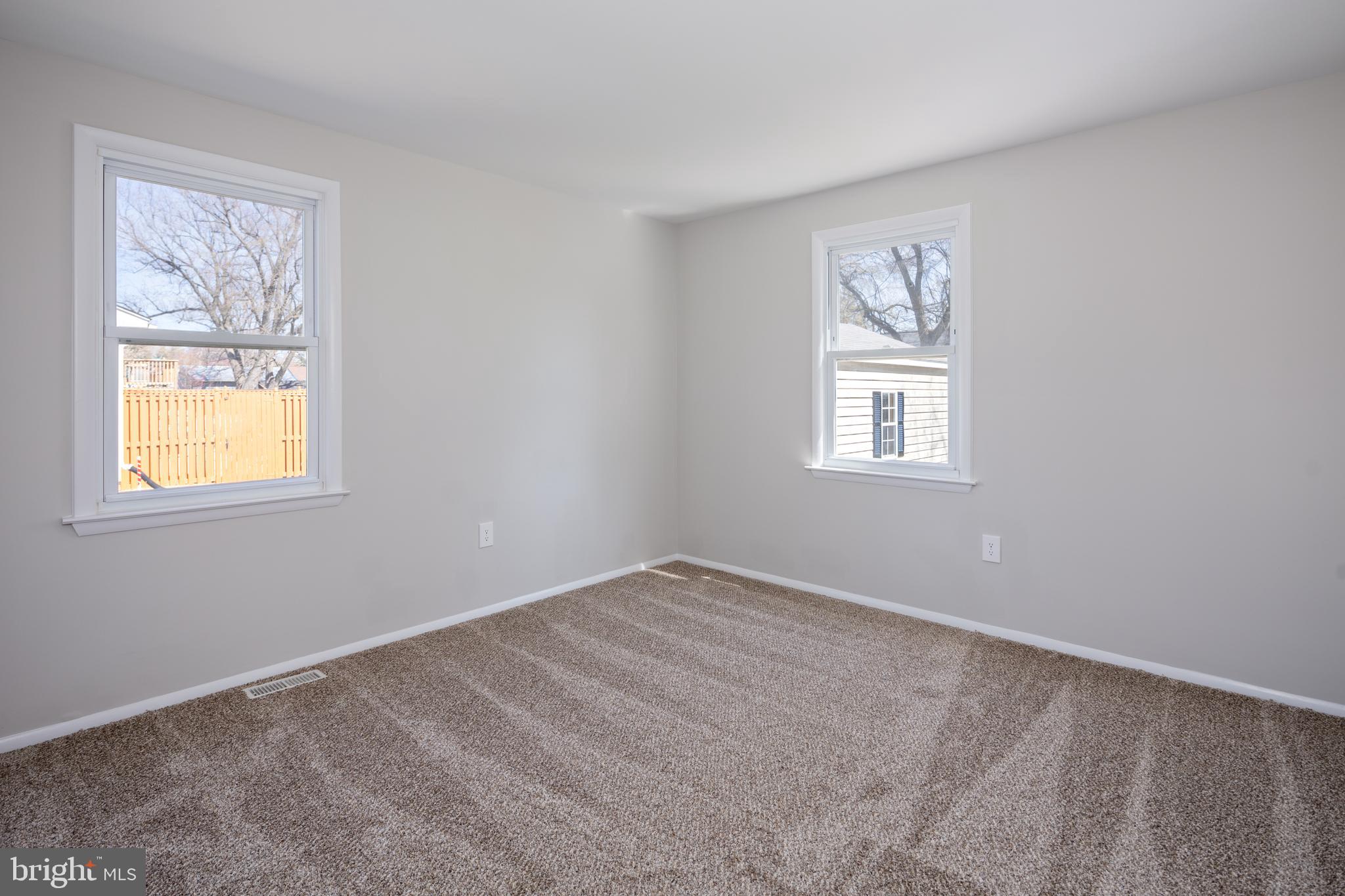 WOODLAWN HEIGHTS - Residential