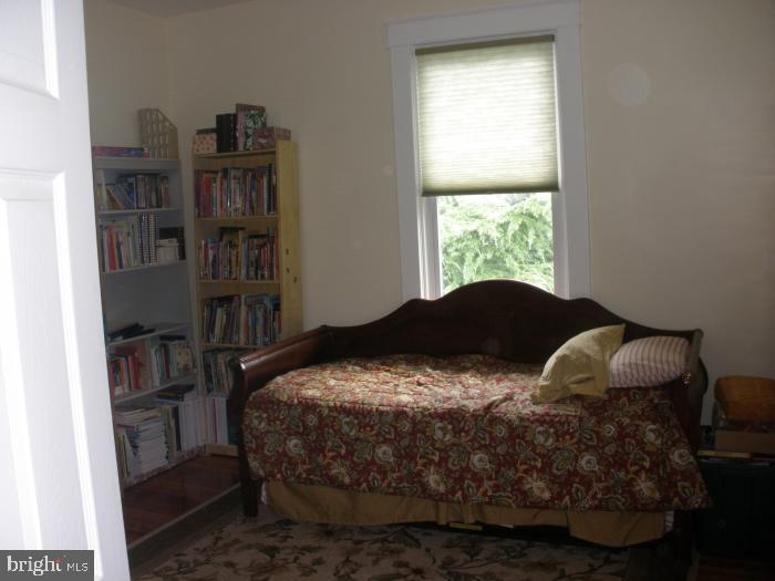 OVERBROOK - Residential