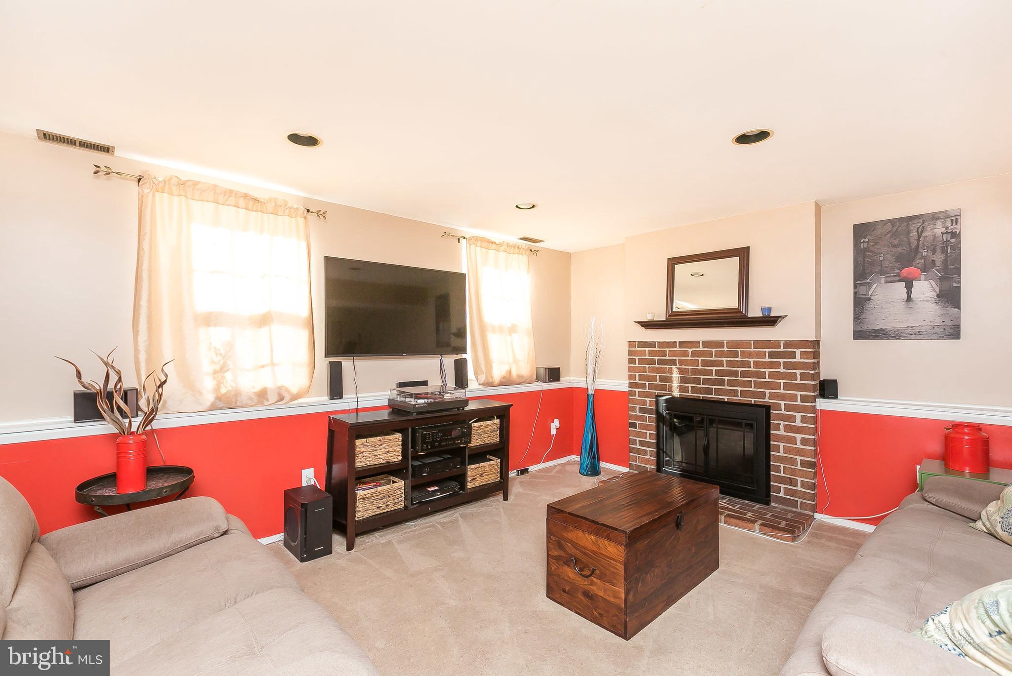 PERRY HALL - Residential