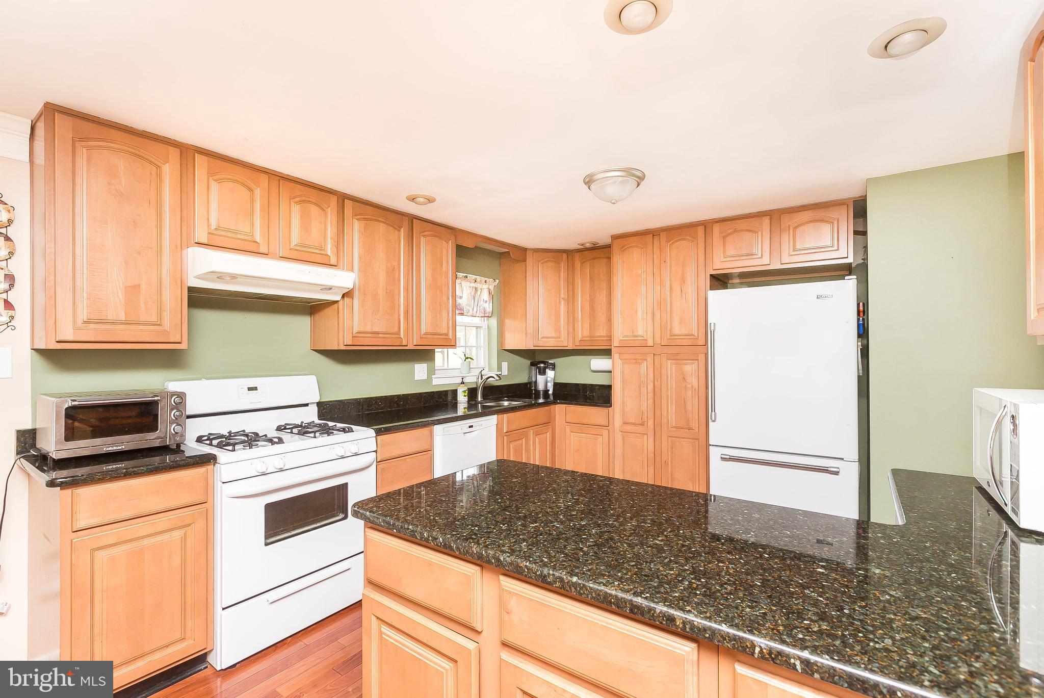 PERRY HALL - Residential