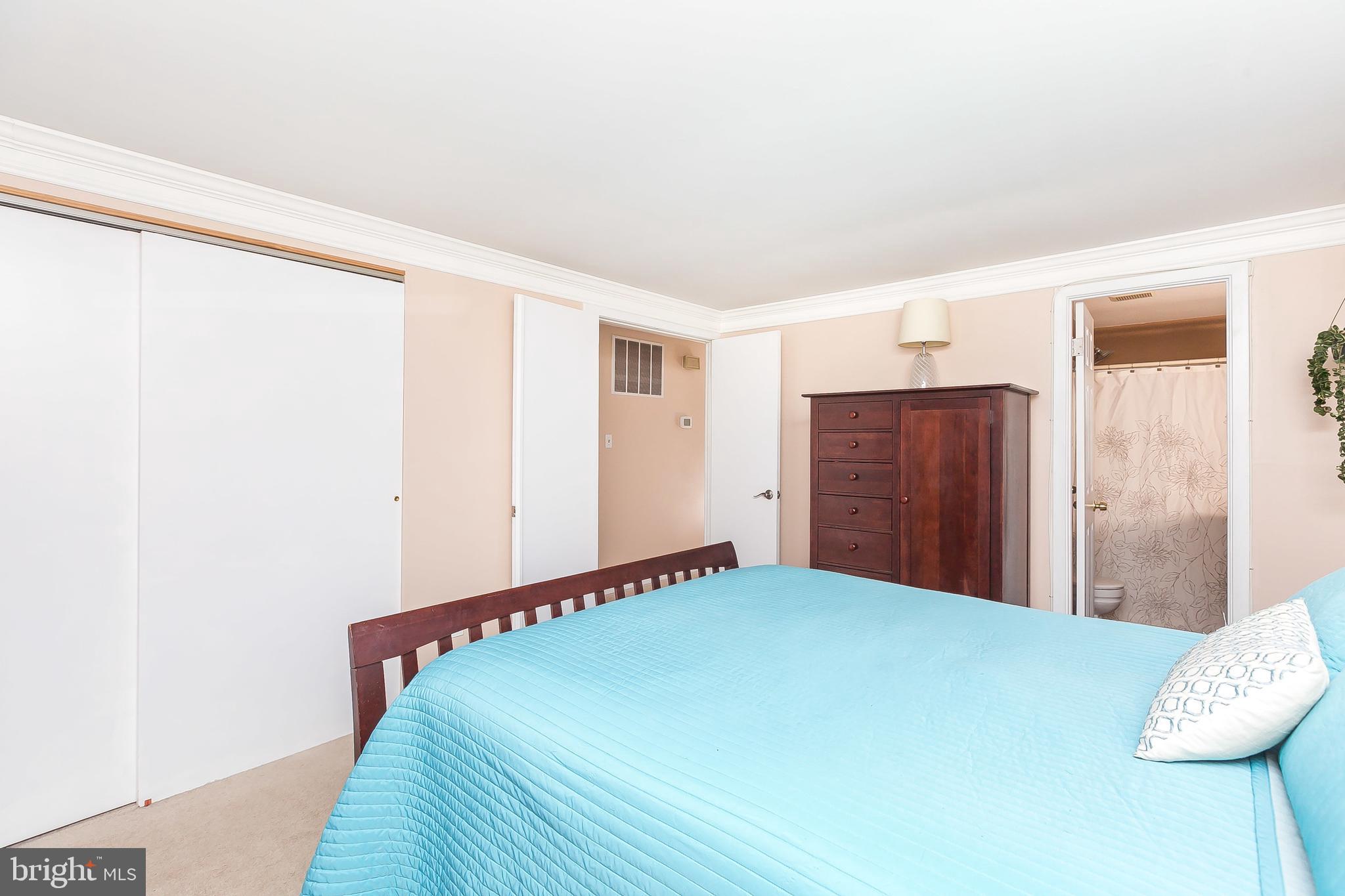 PERRY HALL - Residential