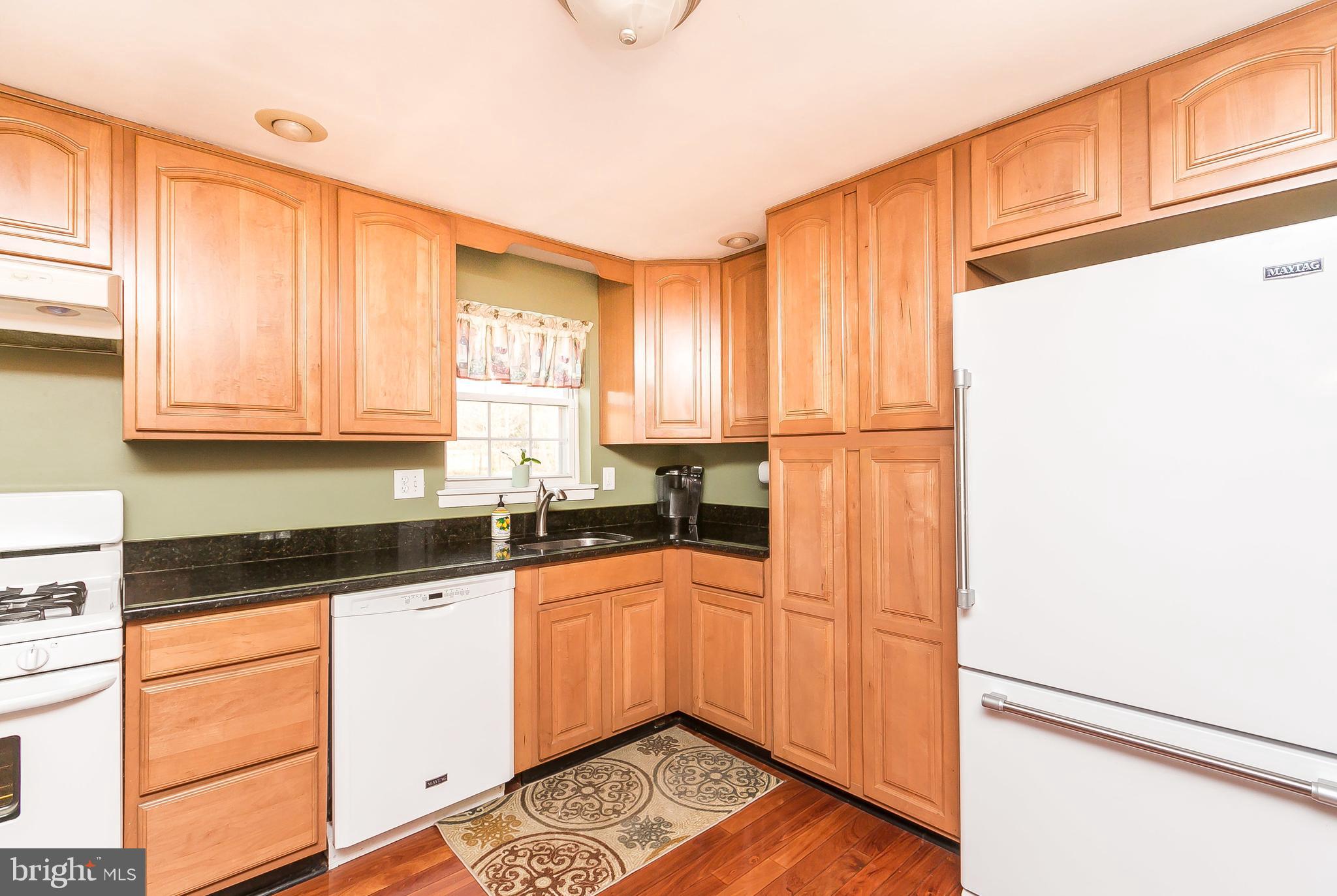 PERRY HALL - Residential