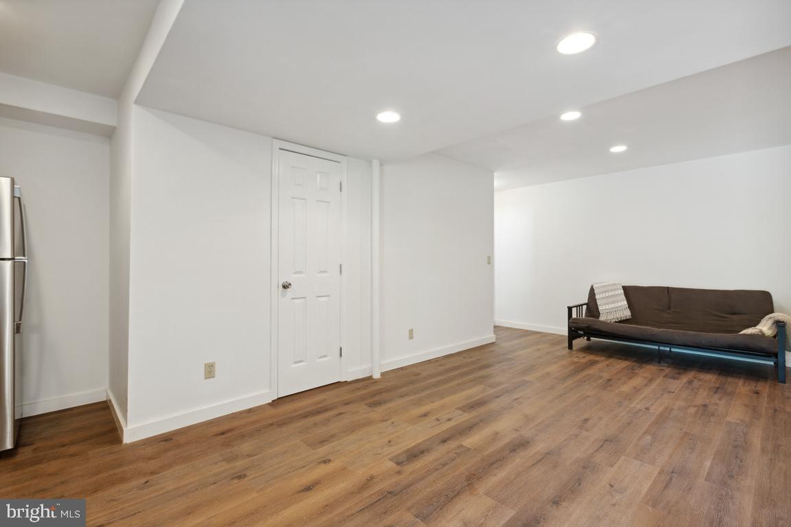 SPRING VALLEY FARMS - Residential